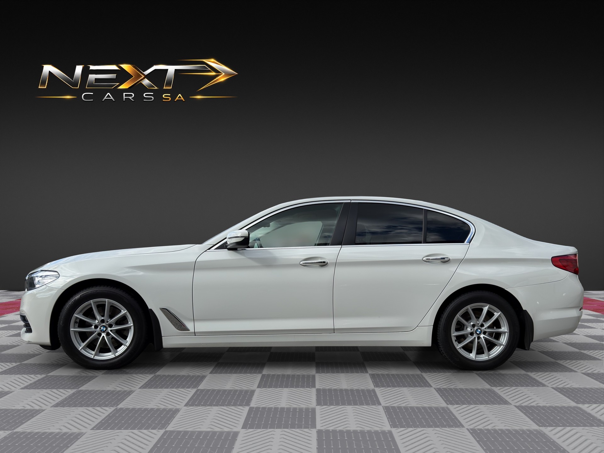 BMW 520i Steptronic-image-2