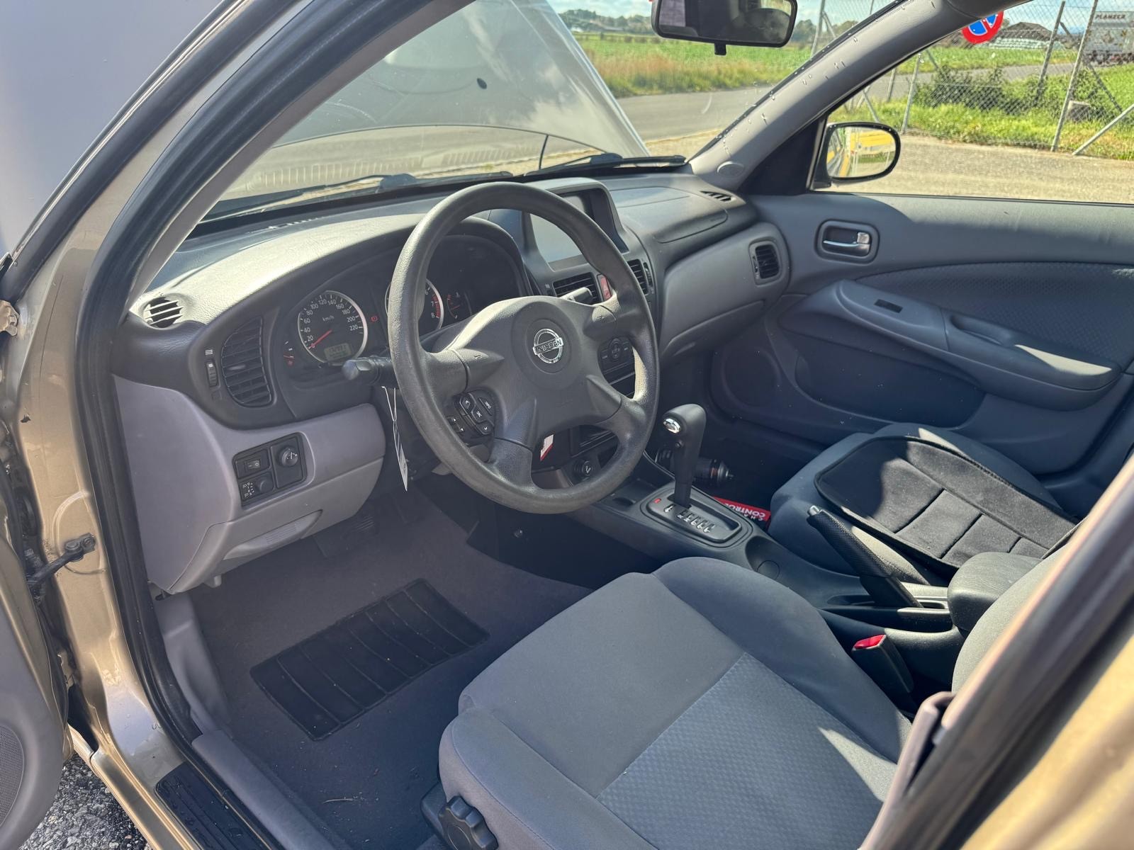 NISSAN Almera 1.8 16V acenta-image-5