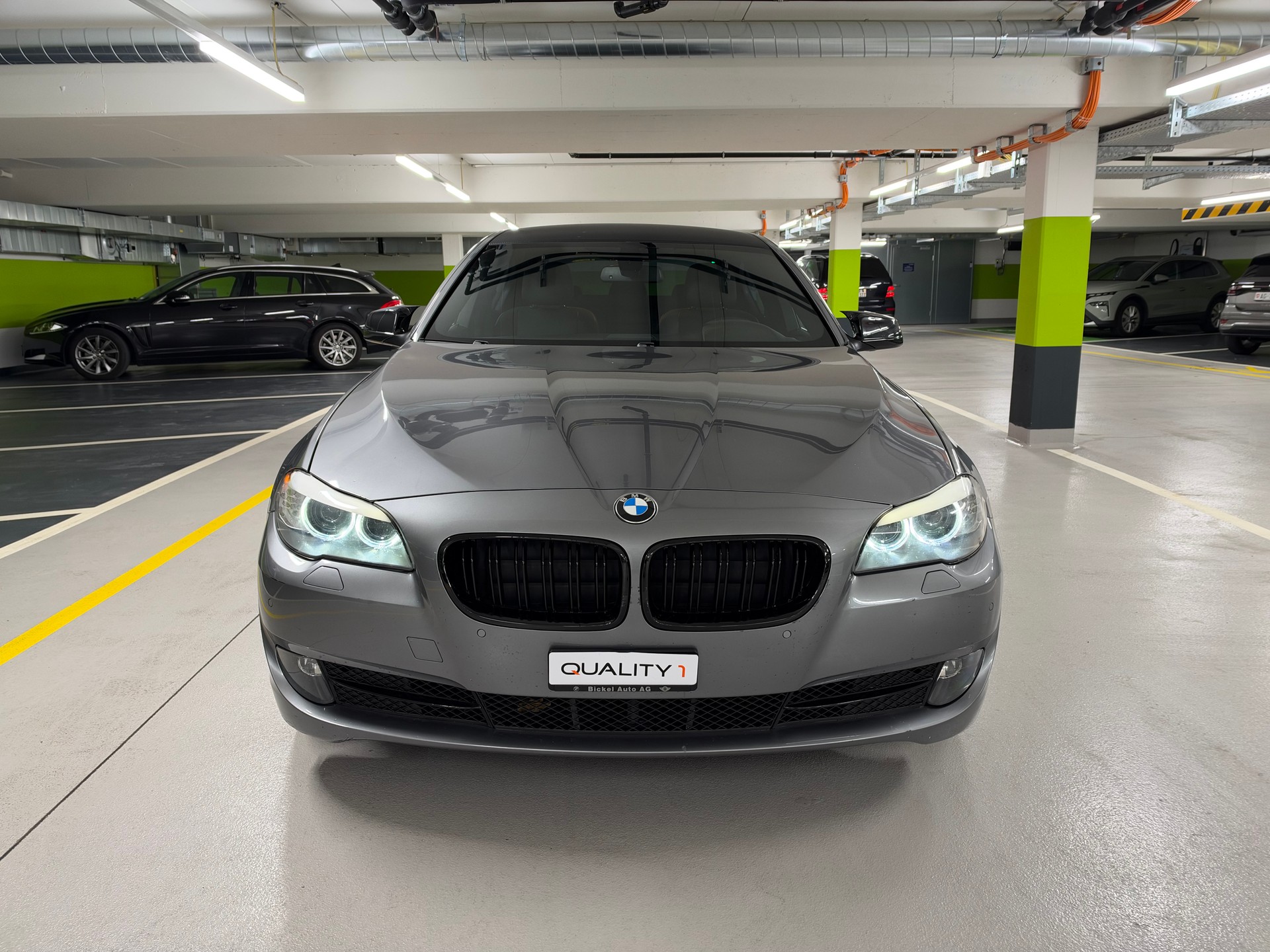 BMW 528i Steptronic-image-1
