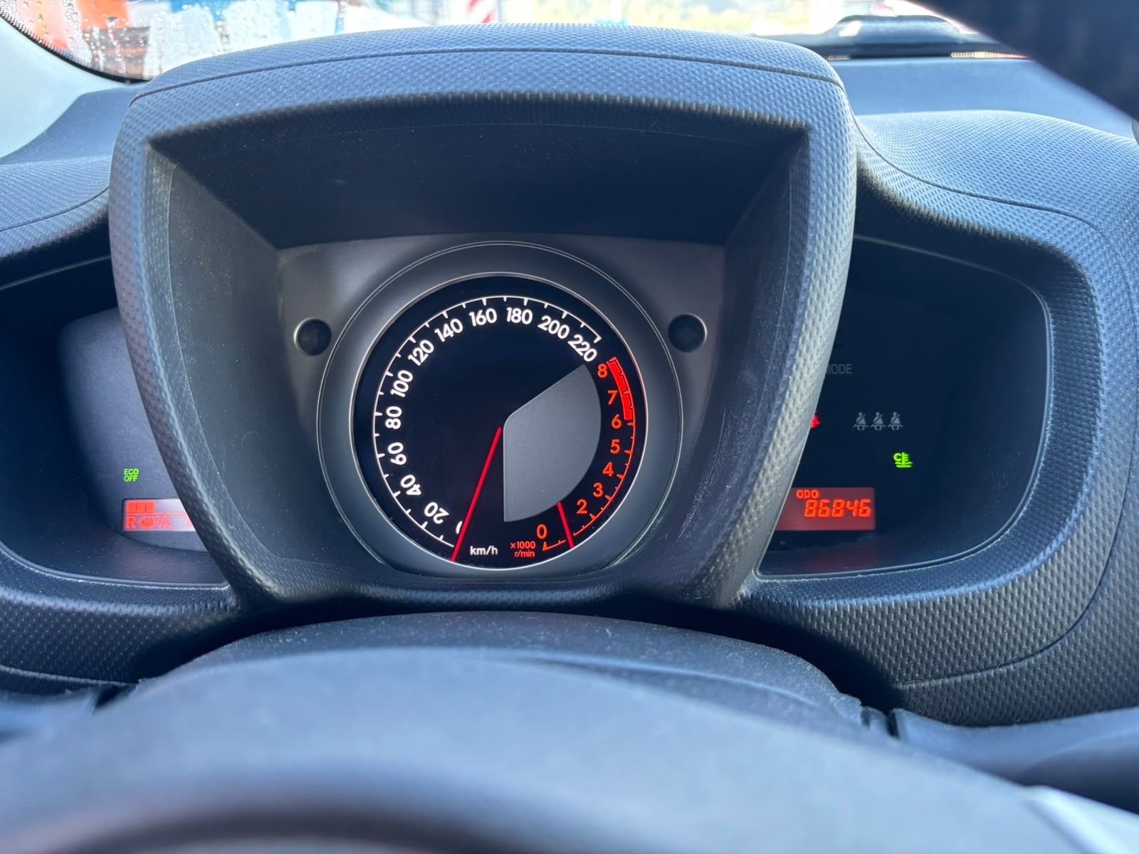 TOYOTA UrbanCruiser 1.33 Dual VVT-i Linea Terra-image-6