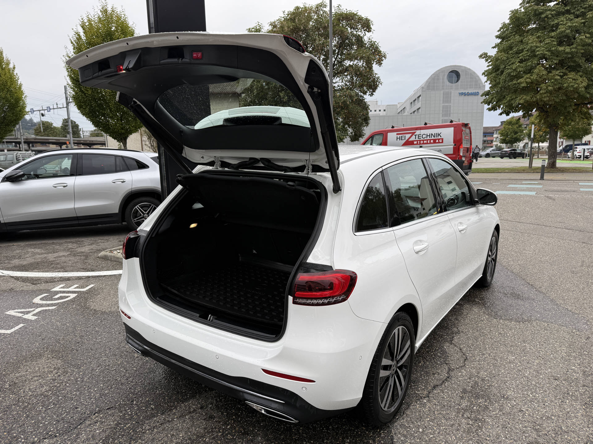 MERCEDES-BENZ B 220 d Progressive-image-7