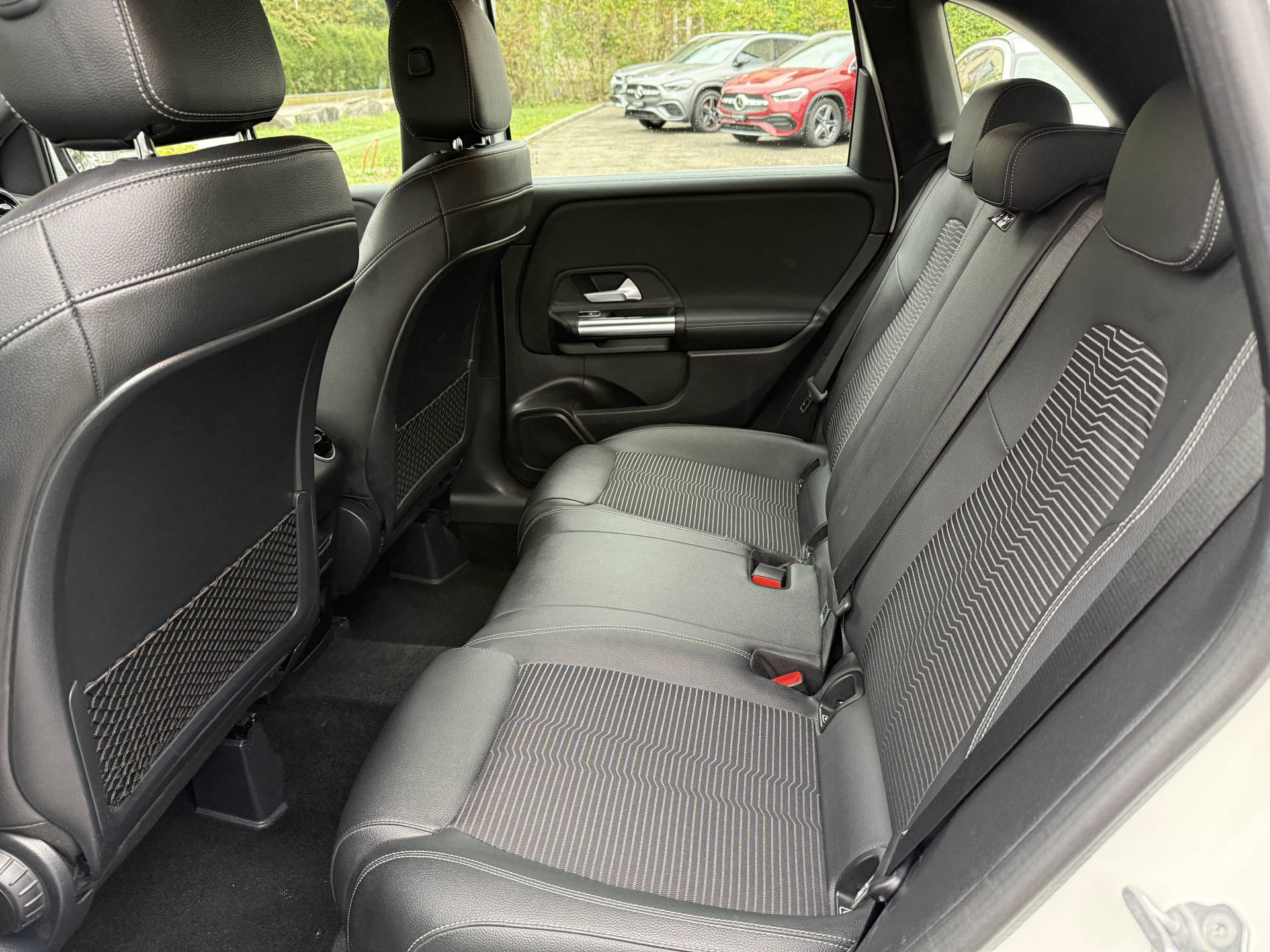 MERCEDES-BENZ B 220 d Progressive-image-5