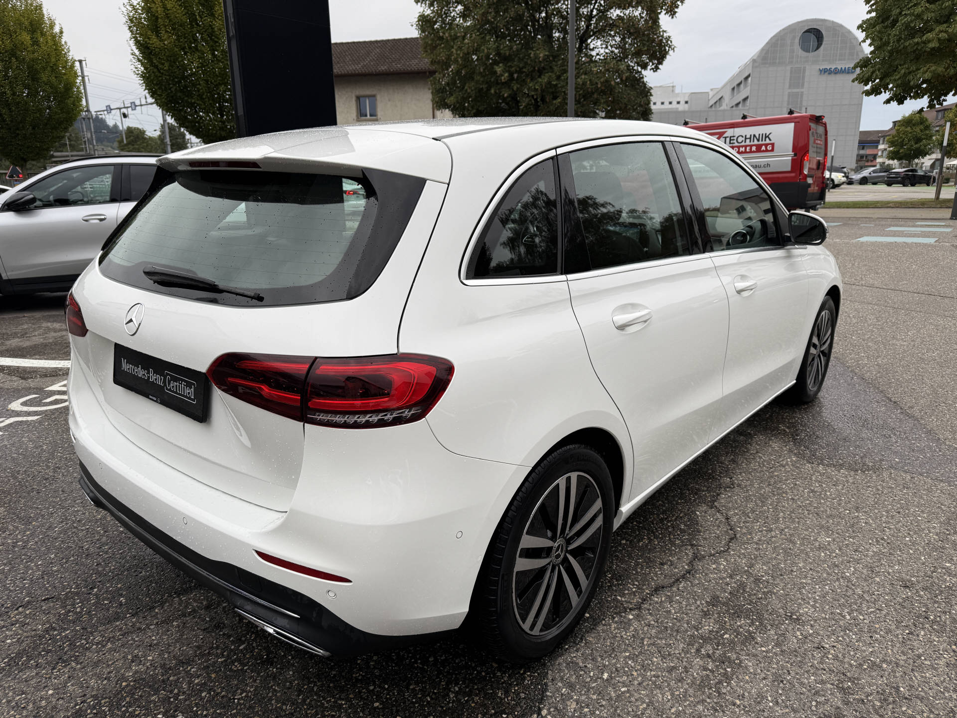 MERCEDES-BENZ B 220 d Progressive-image-8