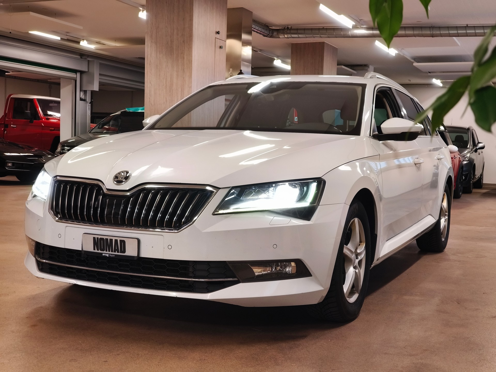 SKODA Superb Combi 2.0 TDi L&K 4x4 DSG