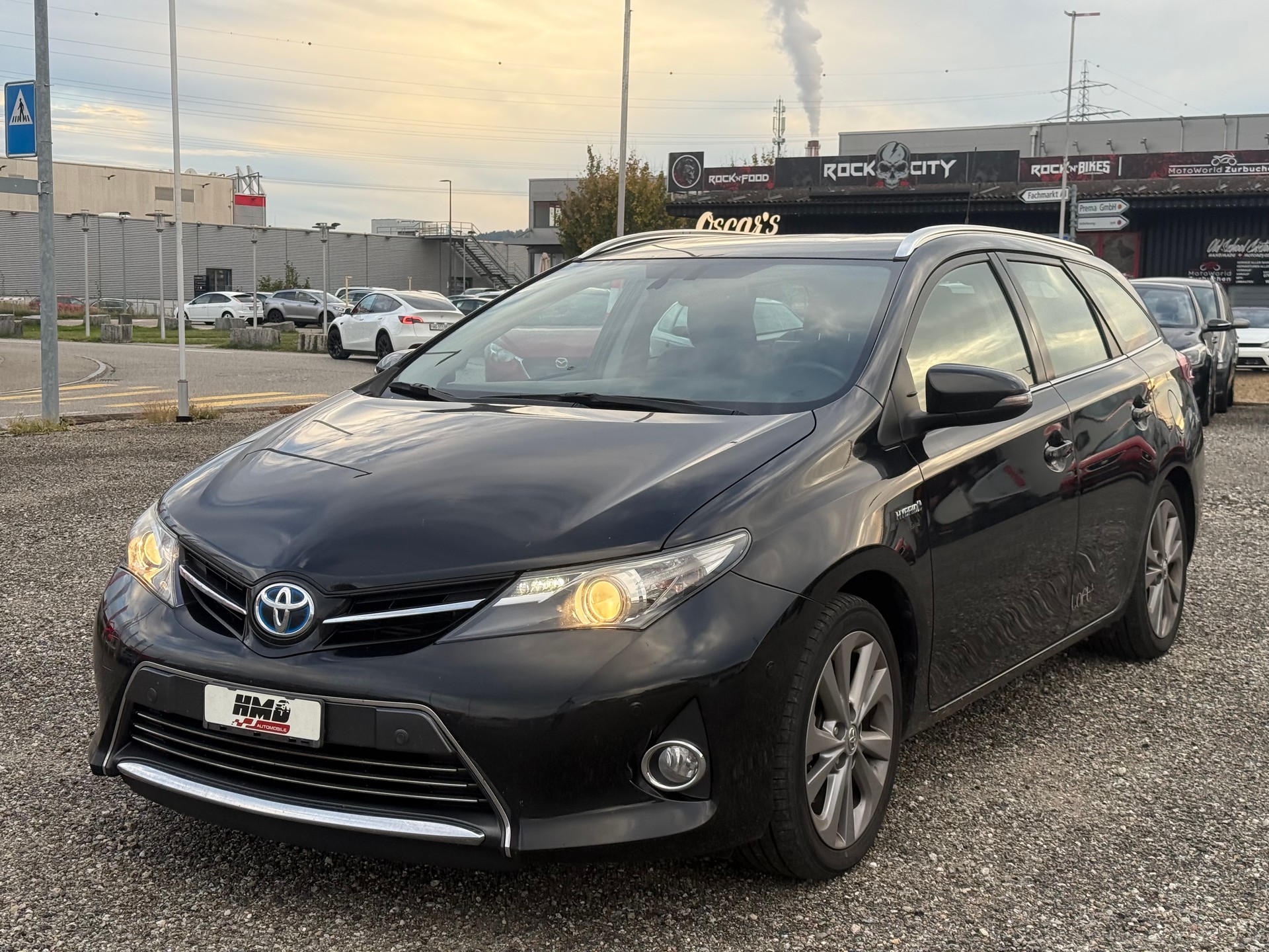 TOYOTA Auris Touring Sports 1.8 16V HSD Linea Sol-image-1