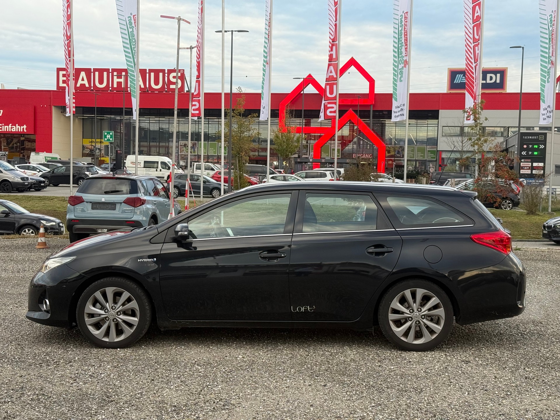 TOYOTA Auris Touring Sports 1.8 16V HSD Linea Sol-image-2