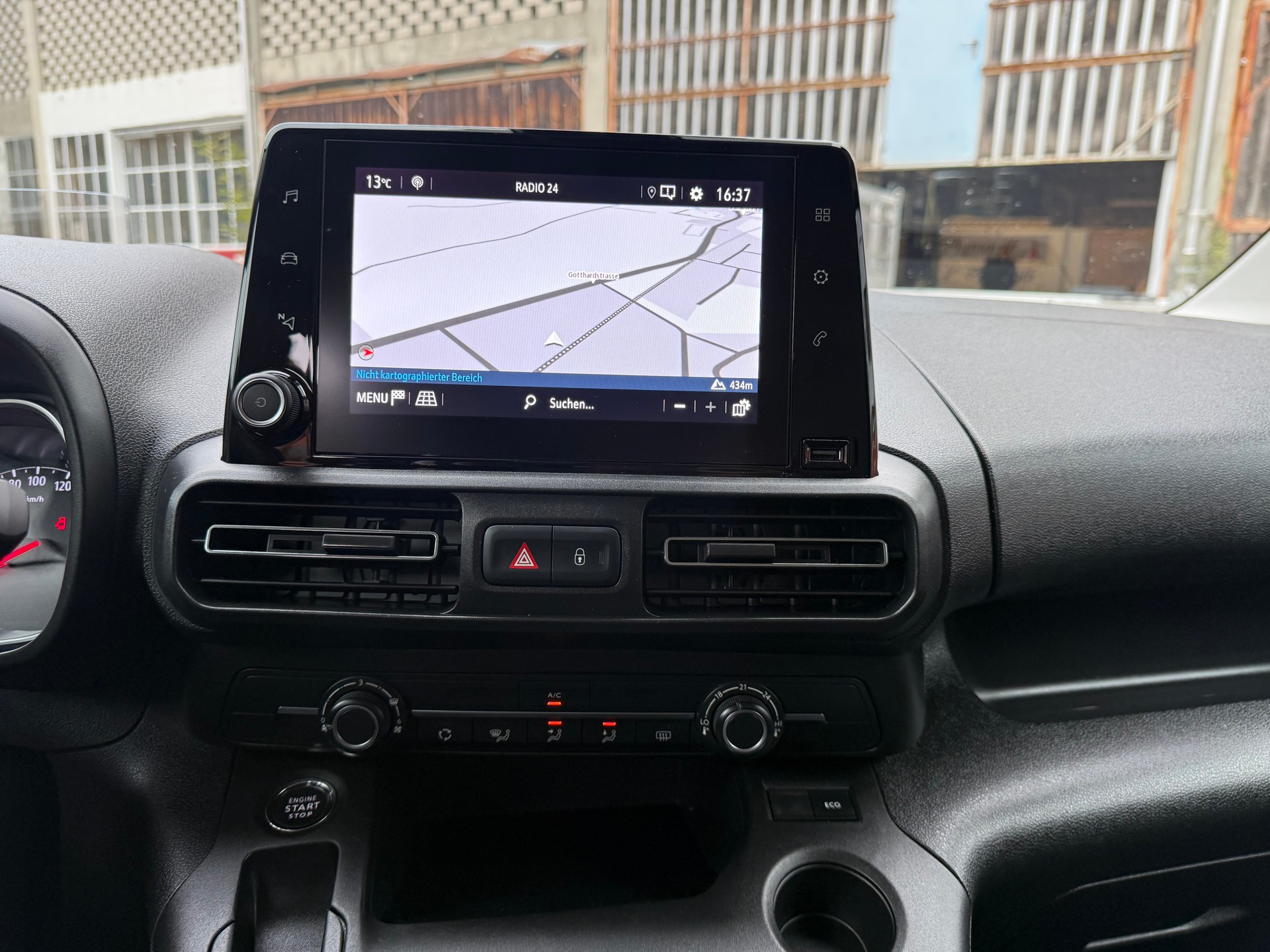 OPEL Combo Life XL 1.2 Edition-image-12