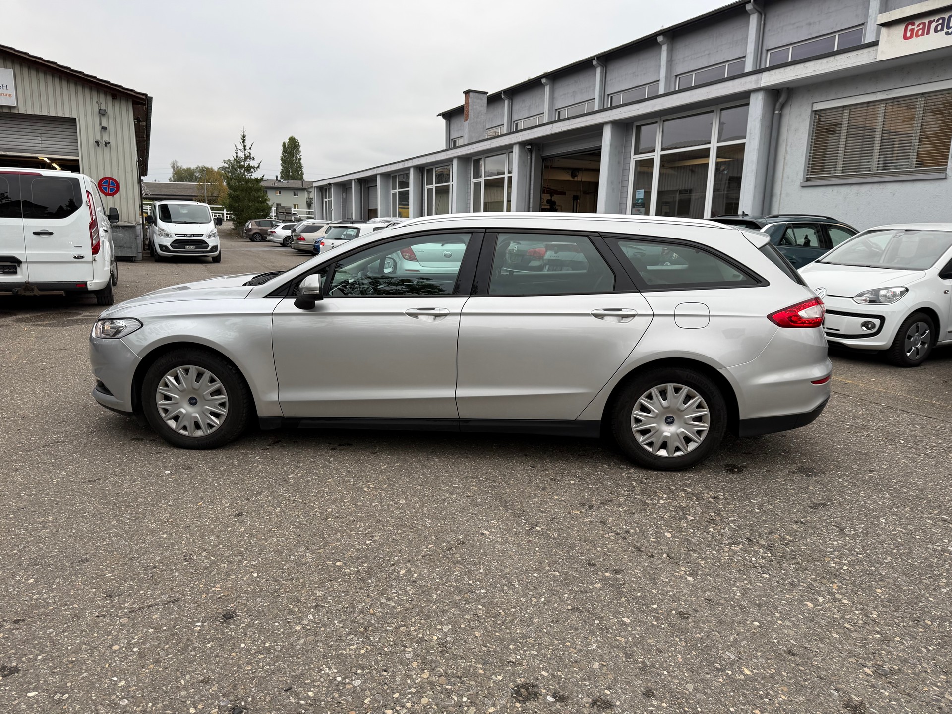 FORD Mondeo 2.0 TDCi Trend PowerShift-image-7