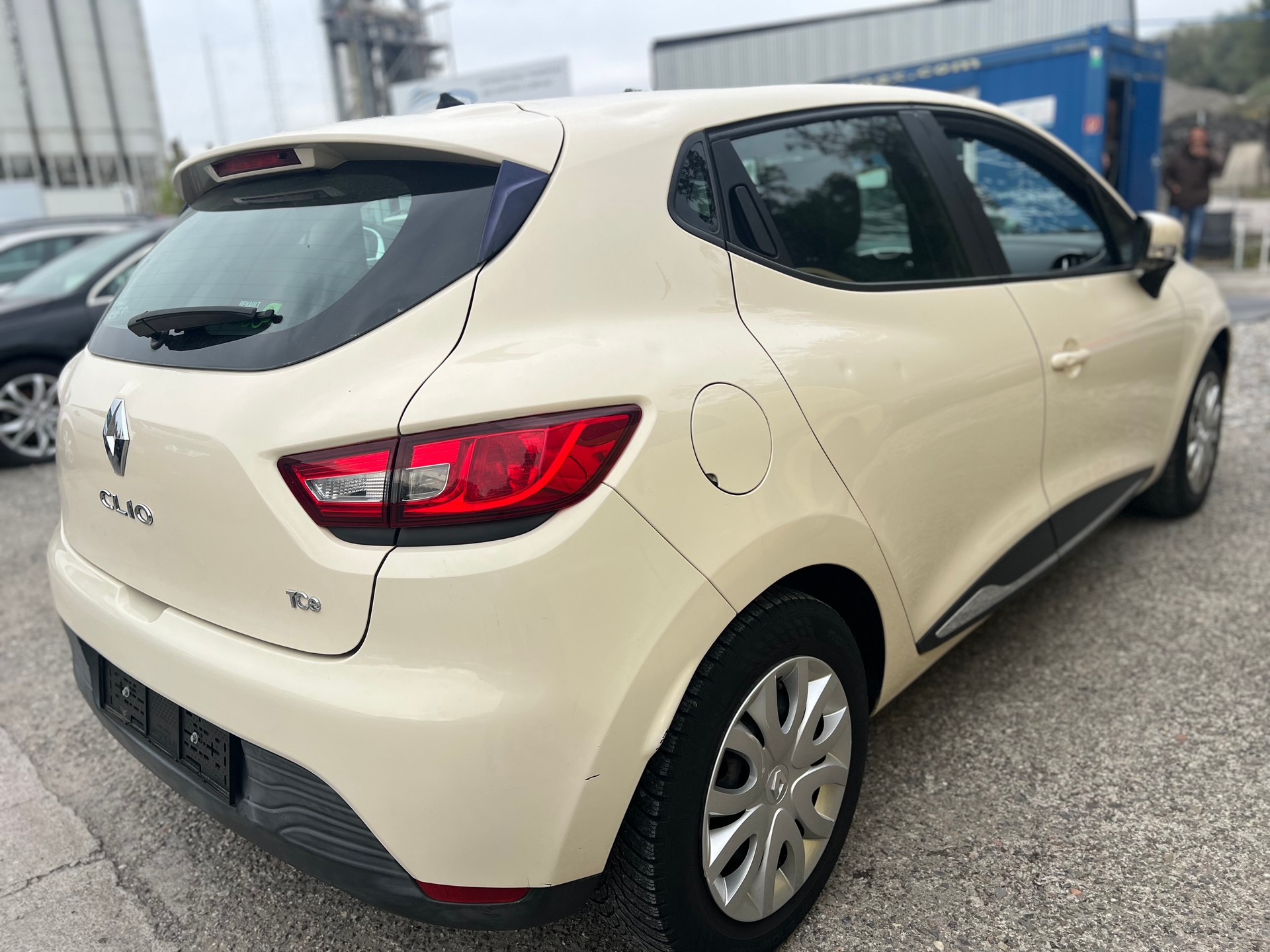 RENAULT CLIO-image-2