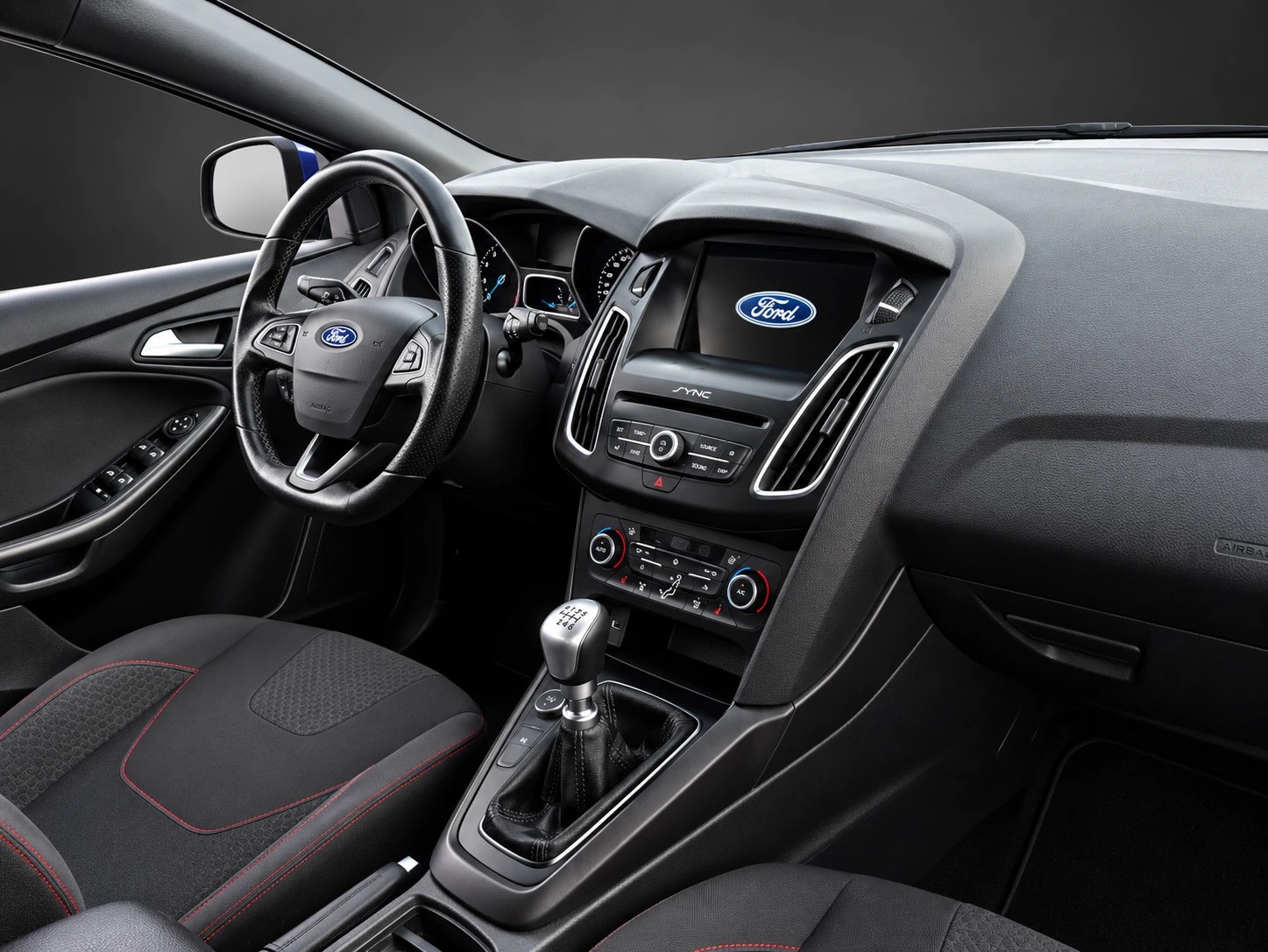 FORD Focus 1.0 SCTi ST Line-image-9