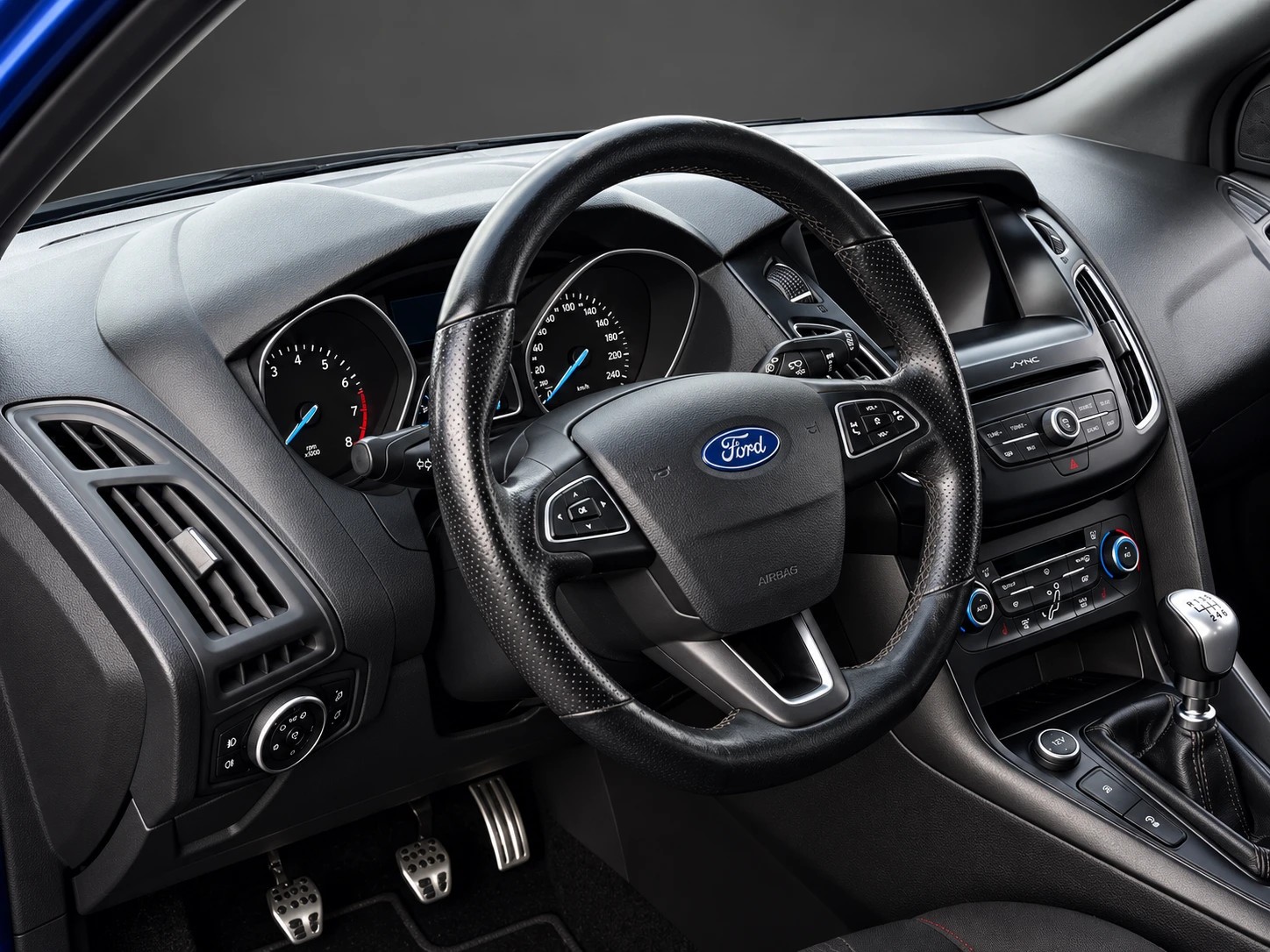 FORD Focus 1.0 SCTi ST Line-image-7