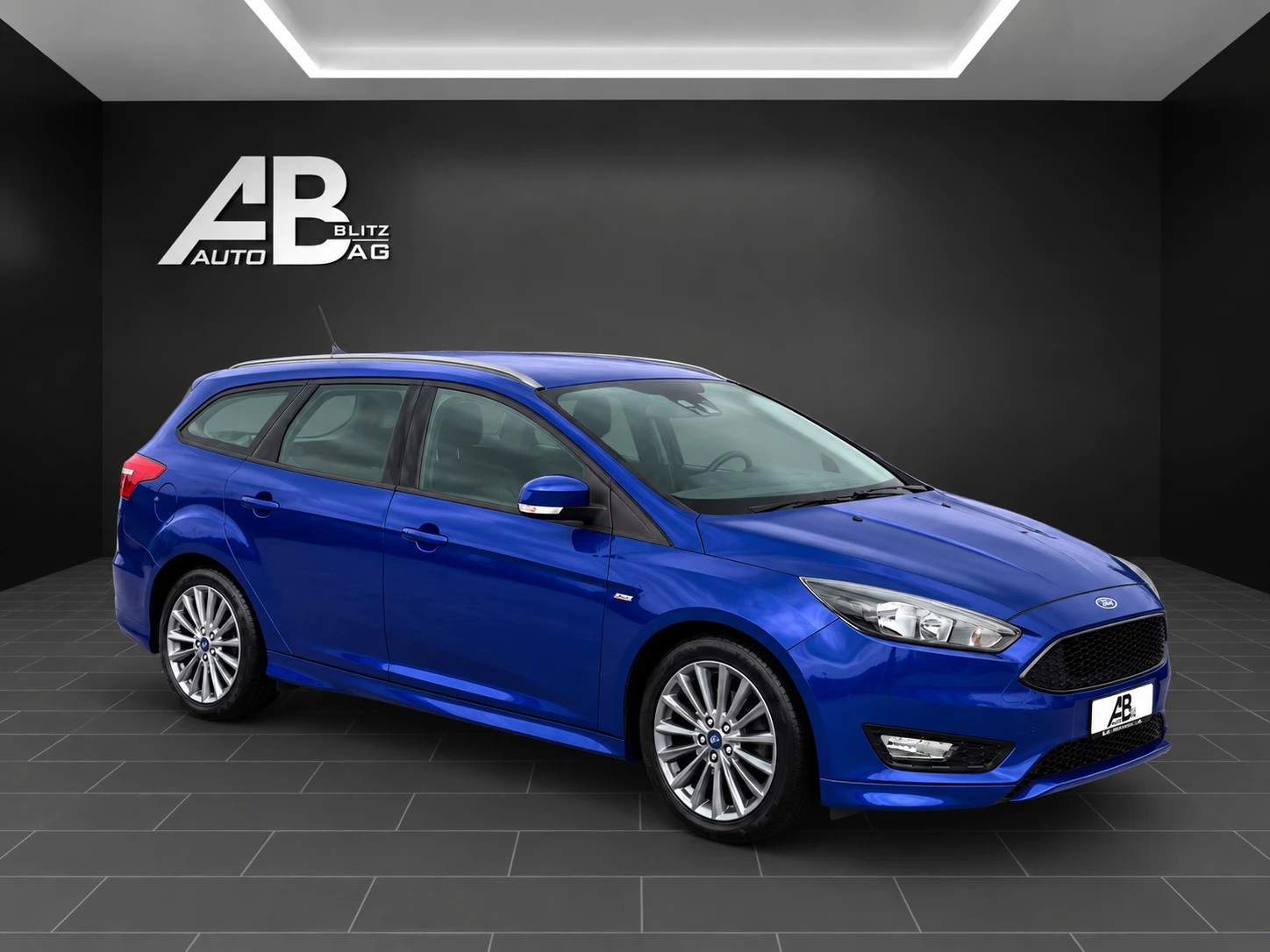FORD Focus 1.0 SCTi ST Line-image-5