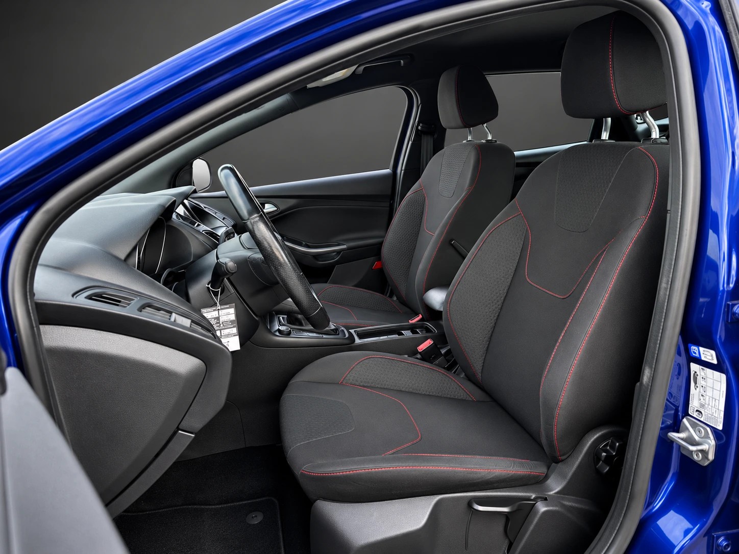 FORD Focus 1.0 SCTi ST Line-image-6