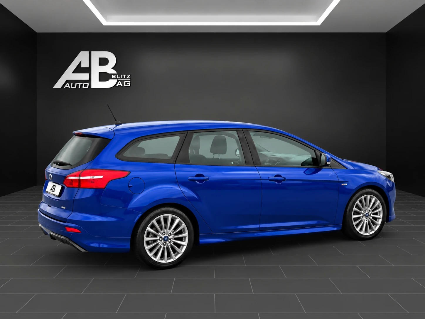 FORD Focus 1.0 SCTi ST Line-image-4