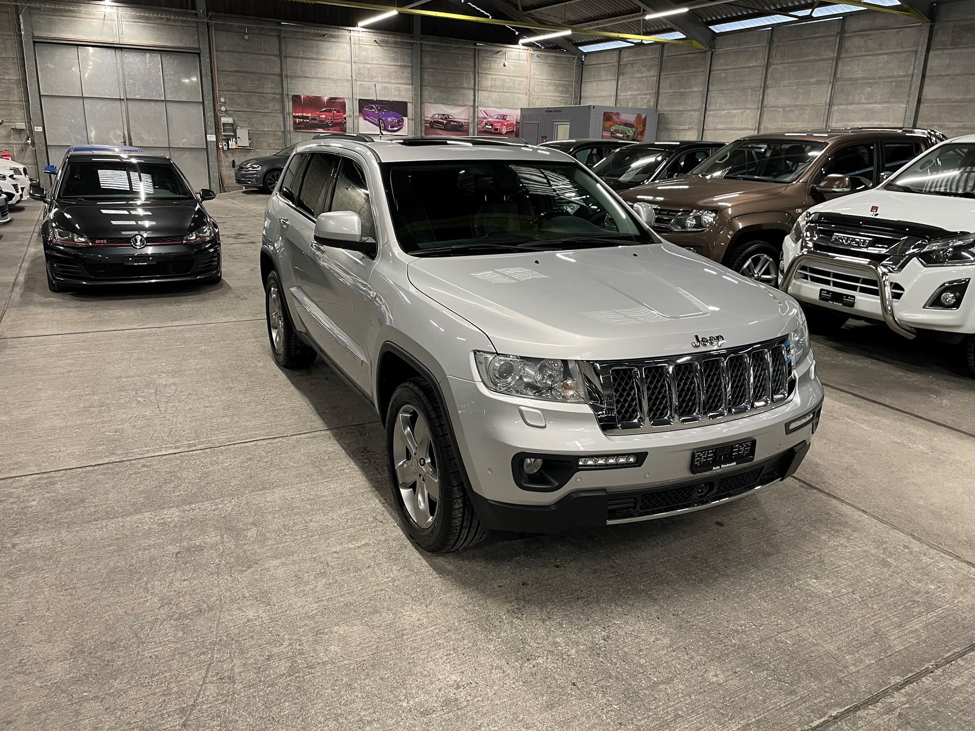 JEEP Grand Cherokee 3.0 CRD Overland Automatic-image-1