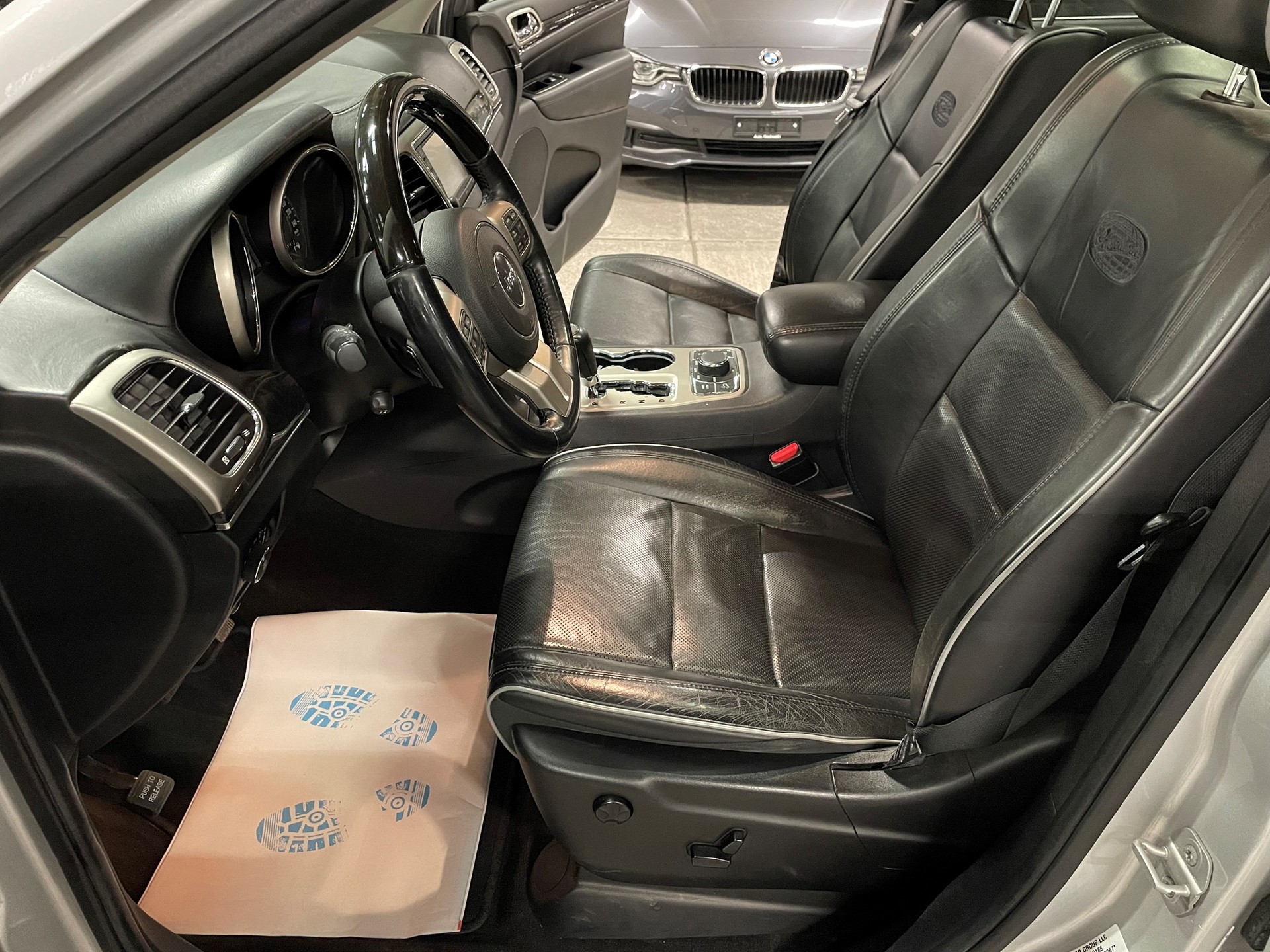 JEEP Grand Cherokee 3.0 CRD Overland Automatic-image-9