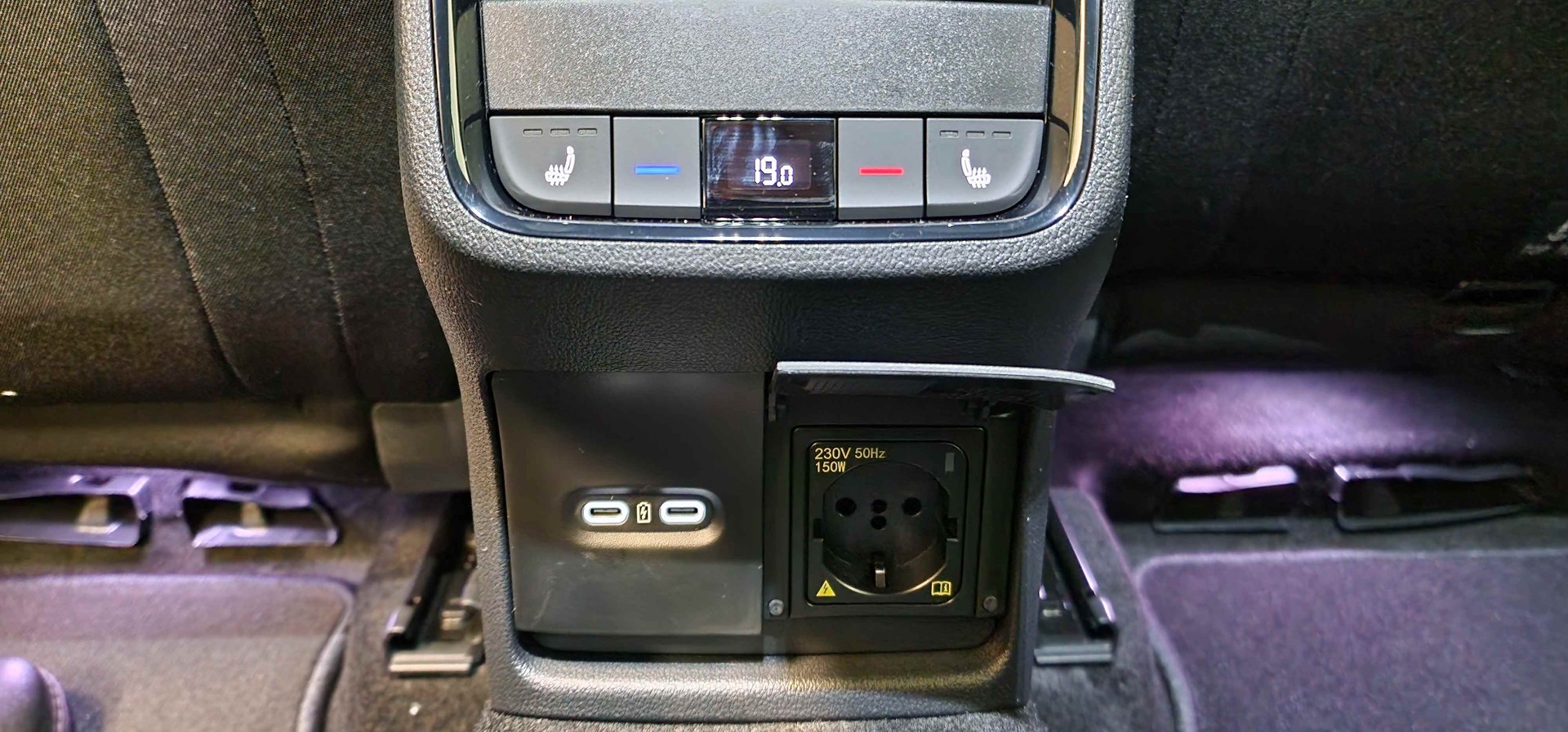 SKODA Octavia Combi 2.0 TSI SportLine DSG 4x4-image-14