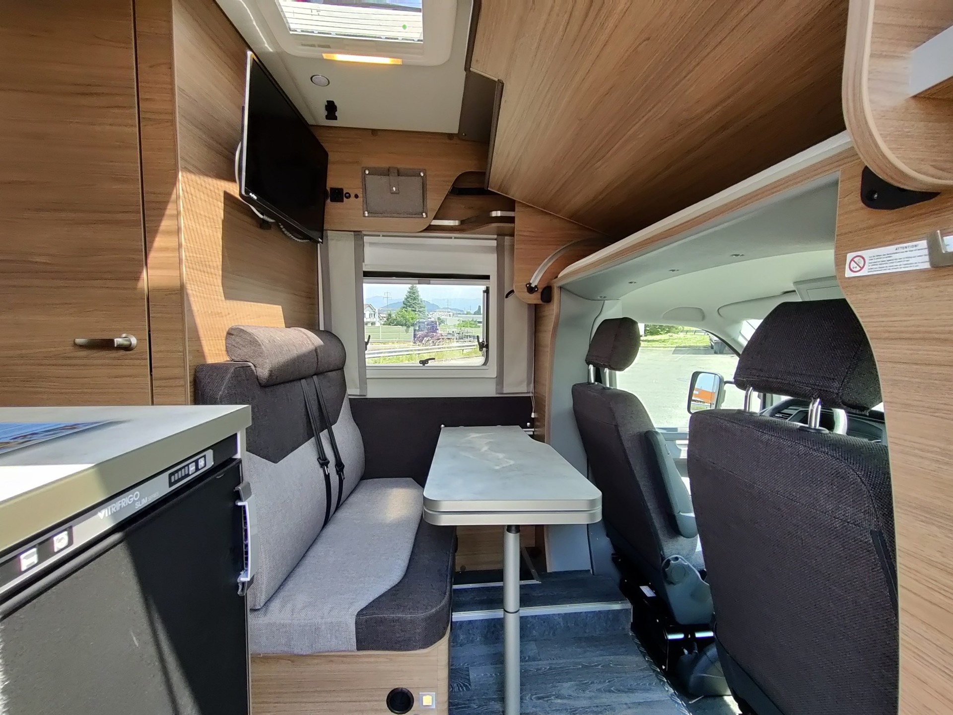VW T6.1 Knaus Tourer Van 500 MW, MEGA Ausstattung, EUROPREISVORTEIL !!! 635kg Zuladung-image-2