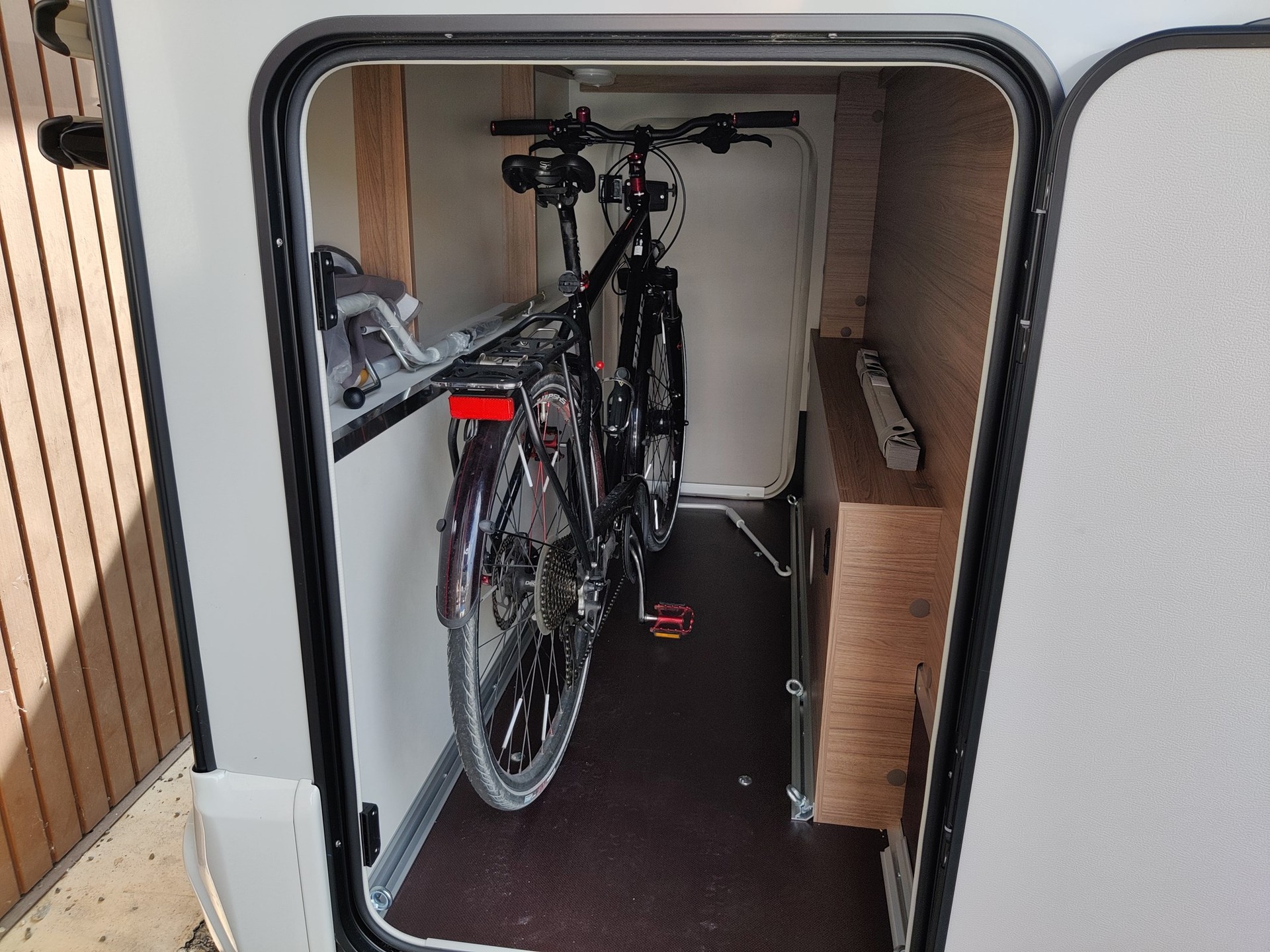 VW T6.1 Knaus Tourer Van 500 MW, MEGA Ausstattung, EUROPREISVORTEIL !!! 635kg Zuladung-image-13