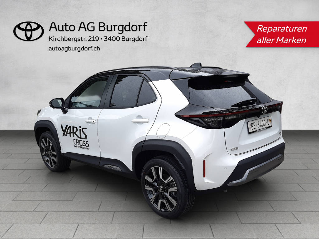TOYOTA Yaris Cross 1.5 VVT-i HSD Premiere Edition AWD-i-image-2