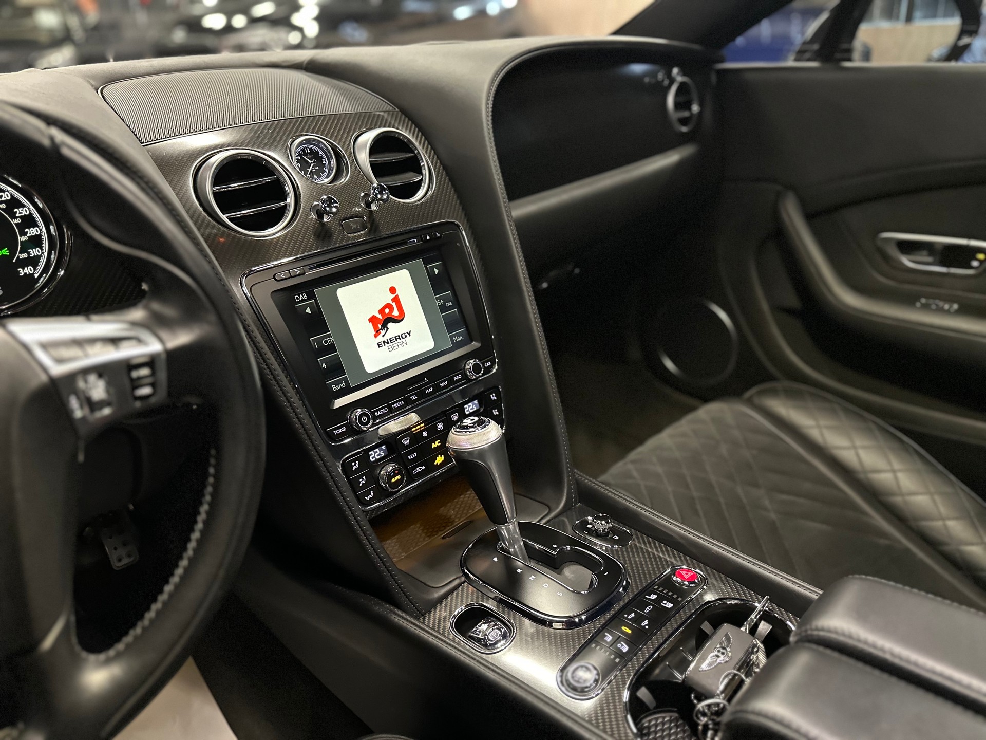 BENTLEY Continental Supersports 6.0 W12 / 1 of 710 / ** 5 Stern Garantie **-image-14
