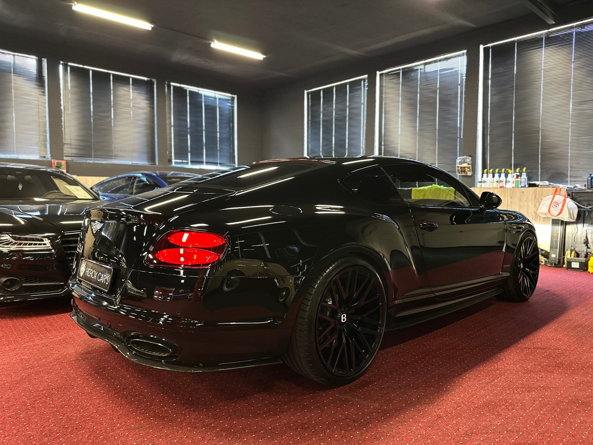 BENTLEY Continental Supersports 6.0 W12 / 1 of 710 / ** 5 Stern Garantie **-image-5