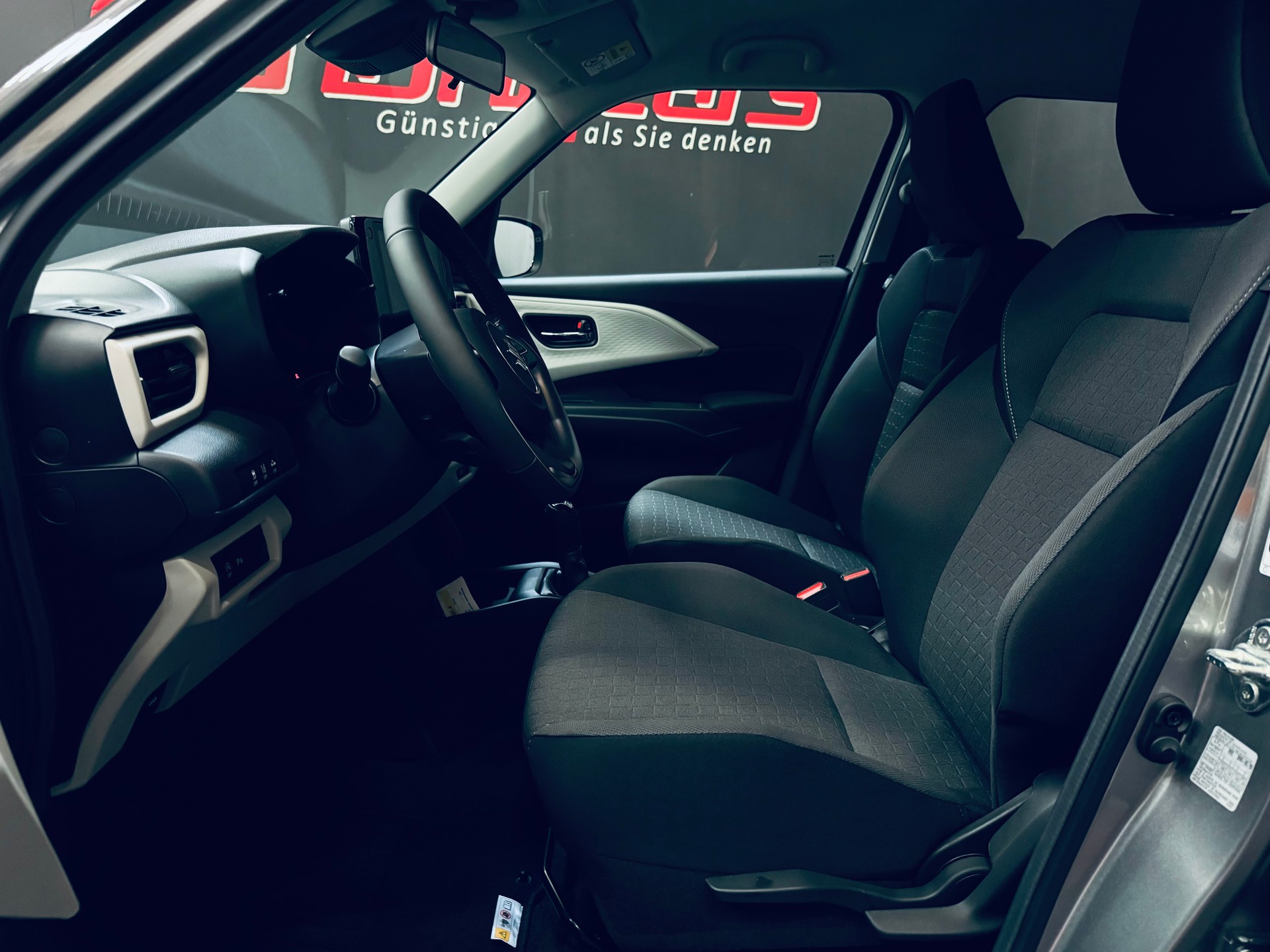 SUZUKI Swift 1.2 Compact+ Hybrid 4x4-image-11