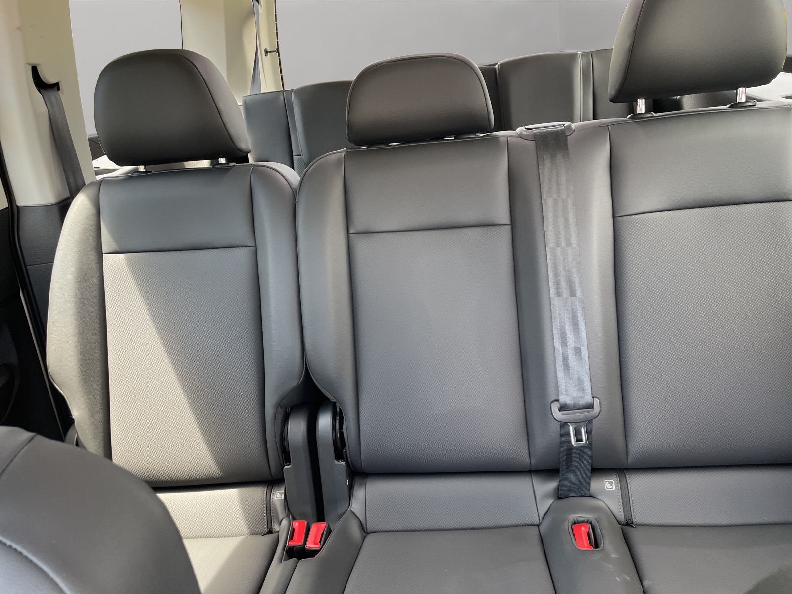 VW Caddy Maxi 2.0 TDI Liberty 4Motion-image-12