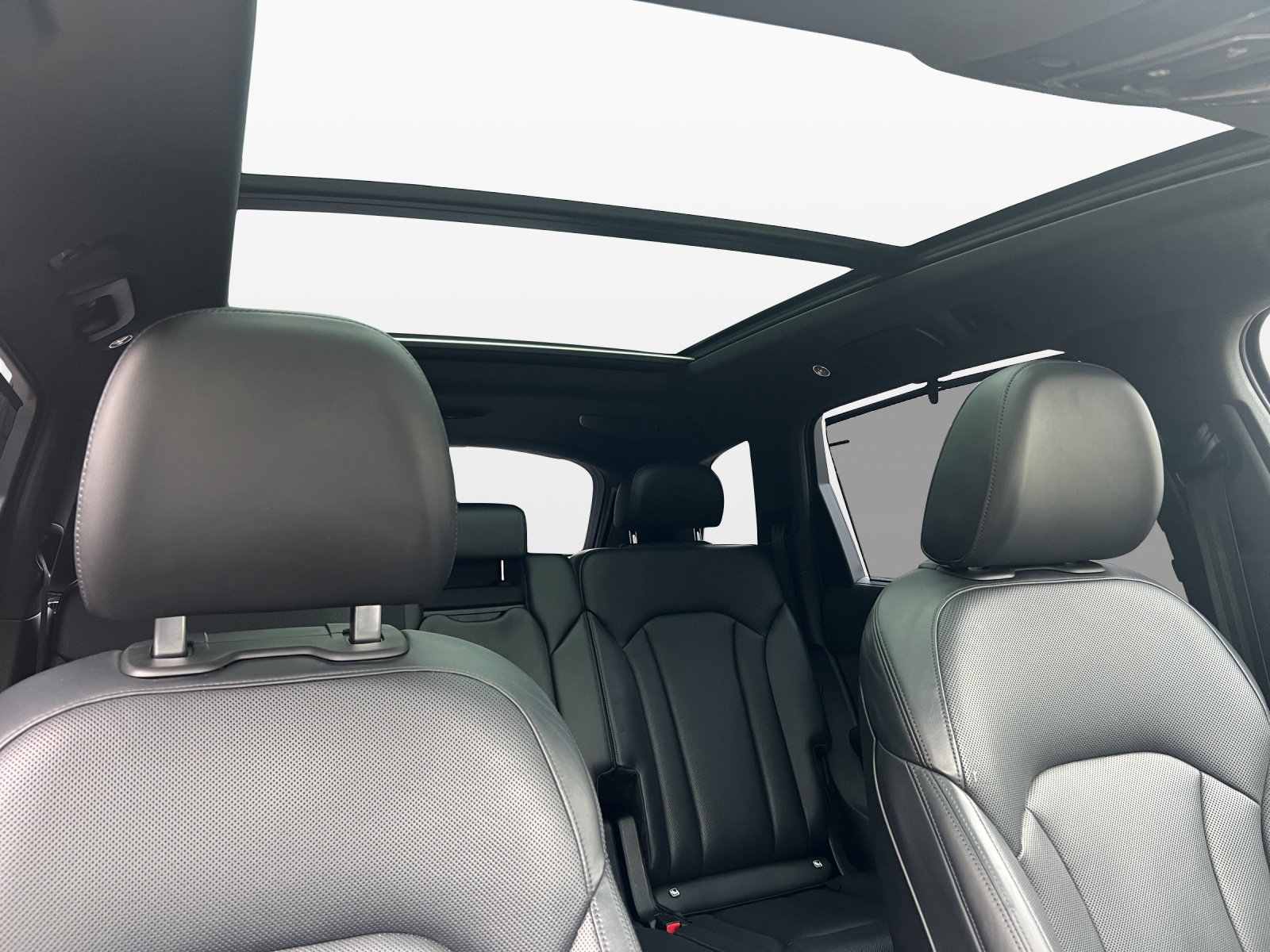AUDI SQ7 4.0 TDI quattro tiptronic-image-15