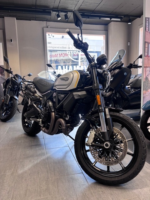 DUCATI Scrambler 1100 Pro