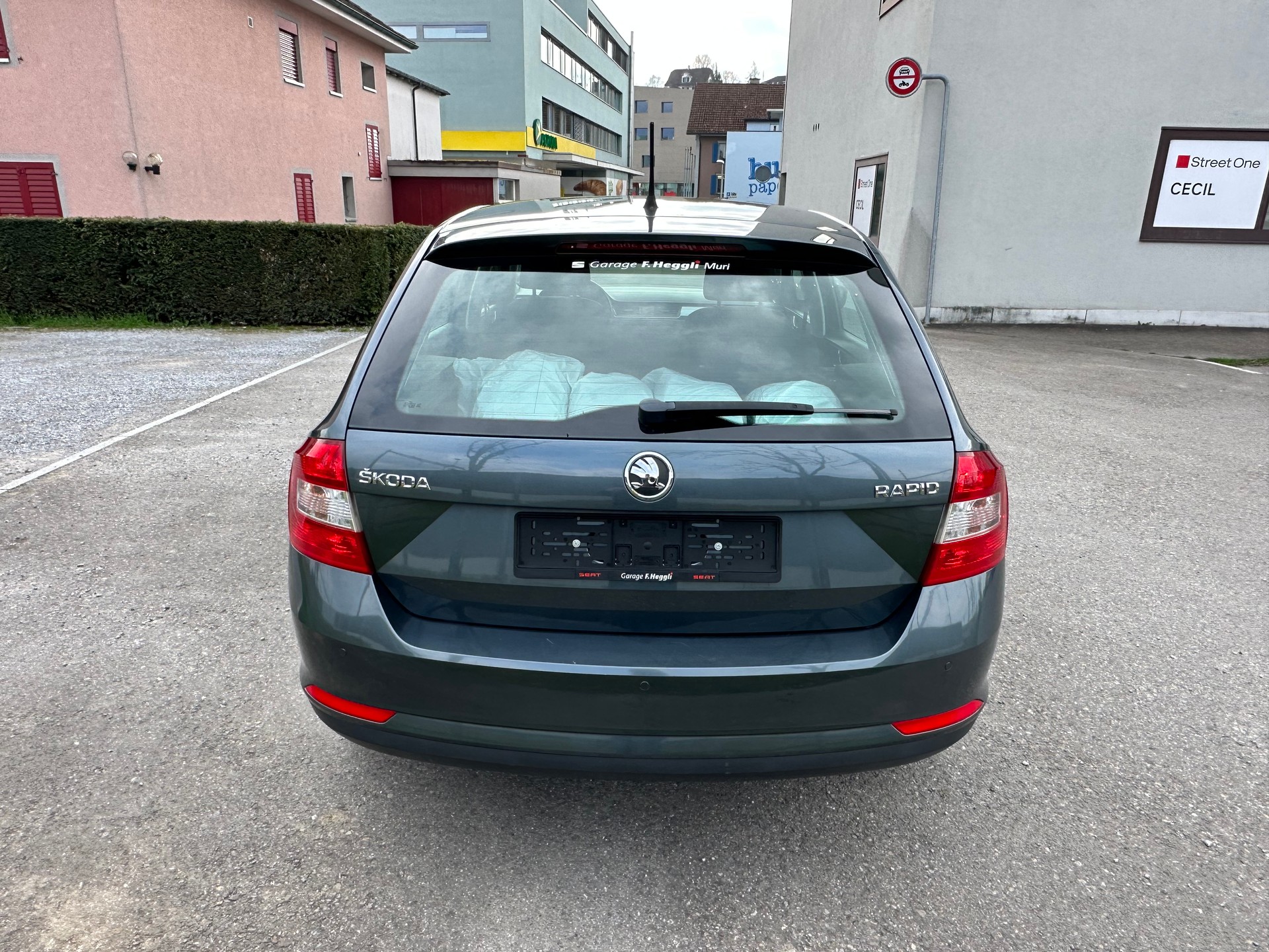 SKODA Rapid Spaceback 1.4 TSI Active DSG-image-3
