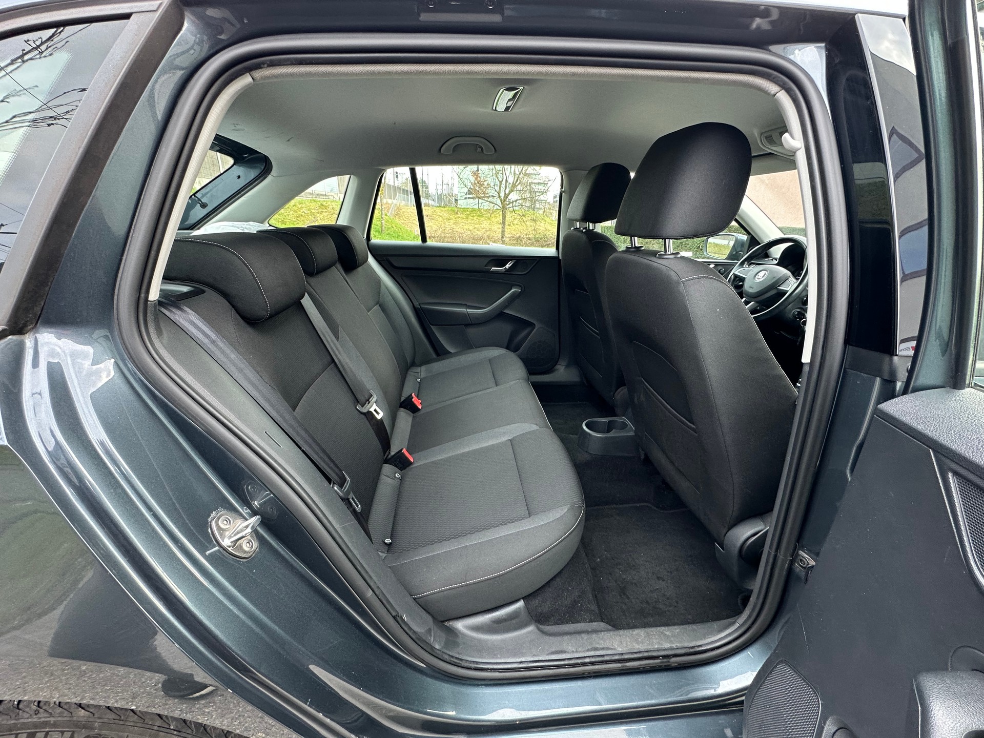 SKODA Rapid Spaceback 1.4 TSI Active DSG-image-7