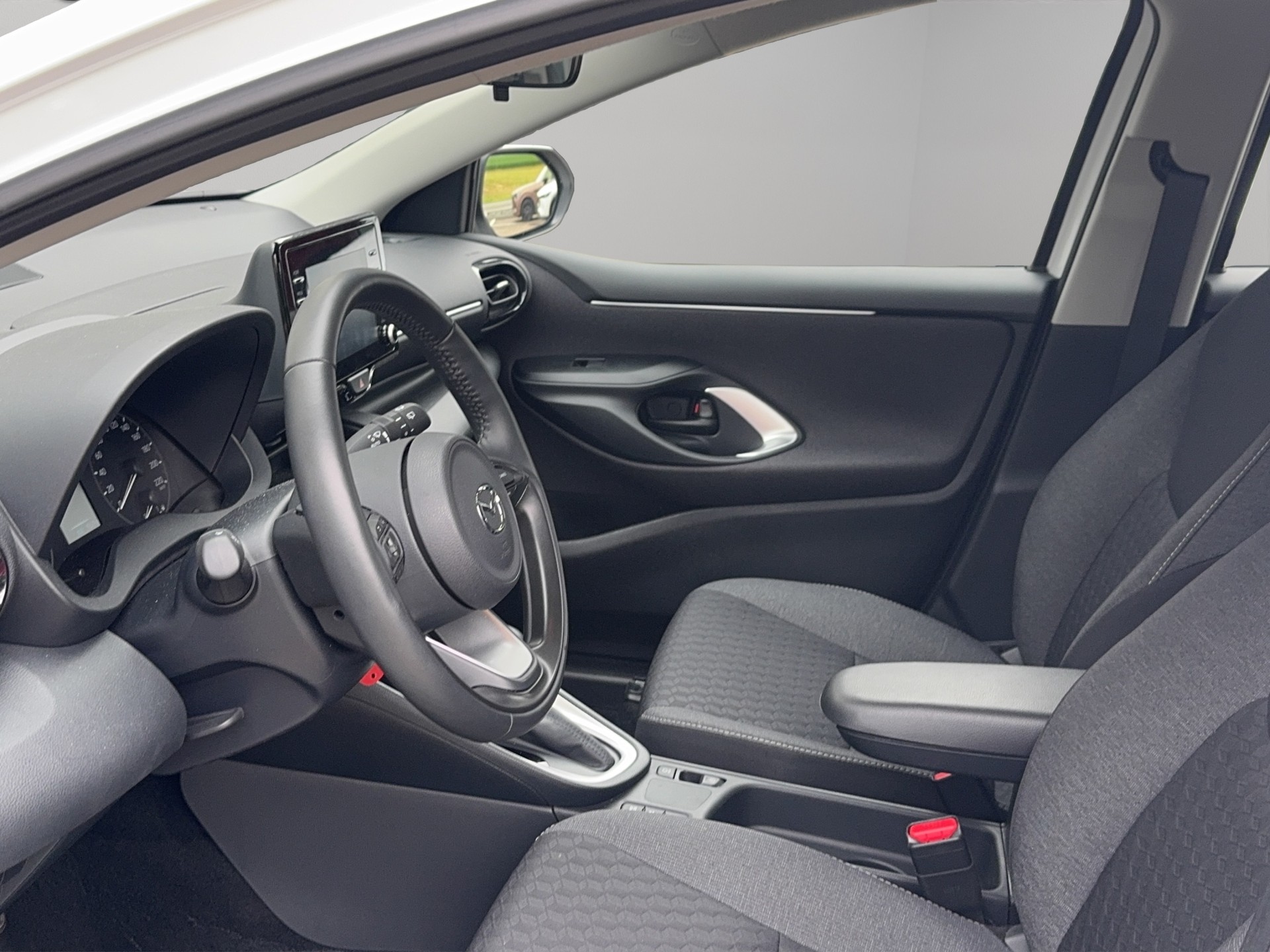 MAZDA 2 Hybrid Pure-image-3