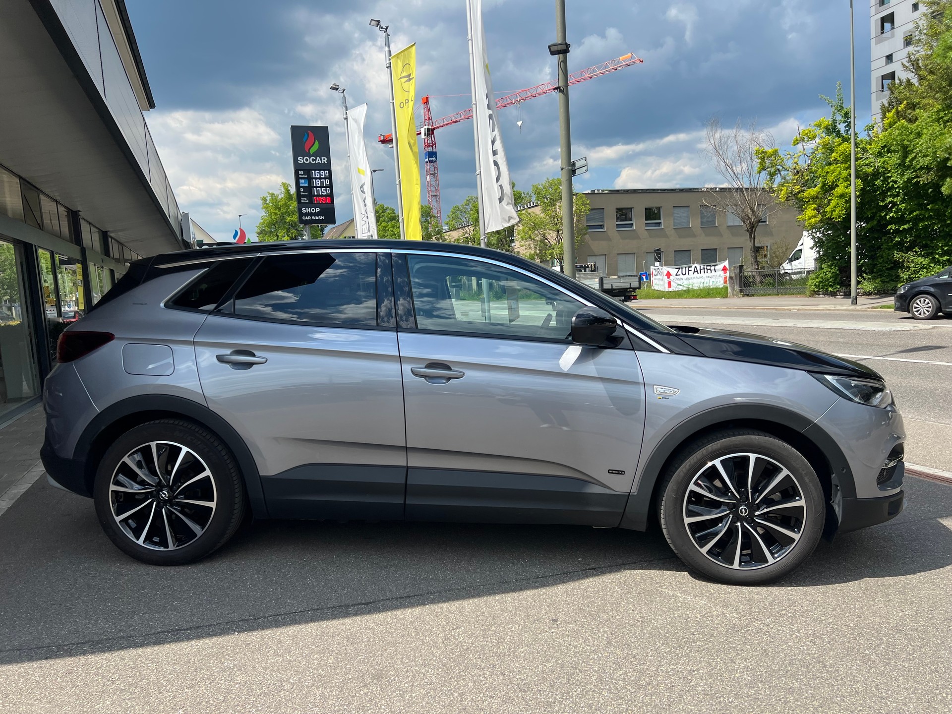 OPEL Grandland X Hybrid4 Ultim-image-3