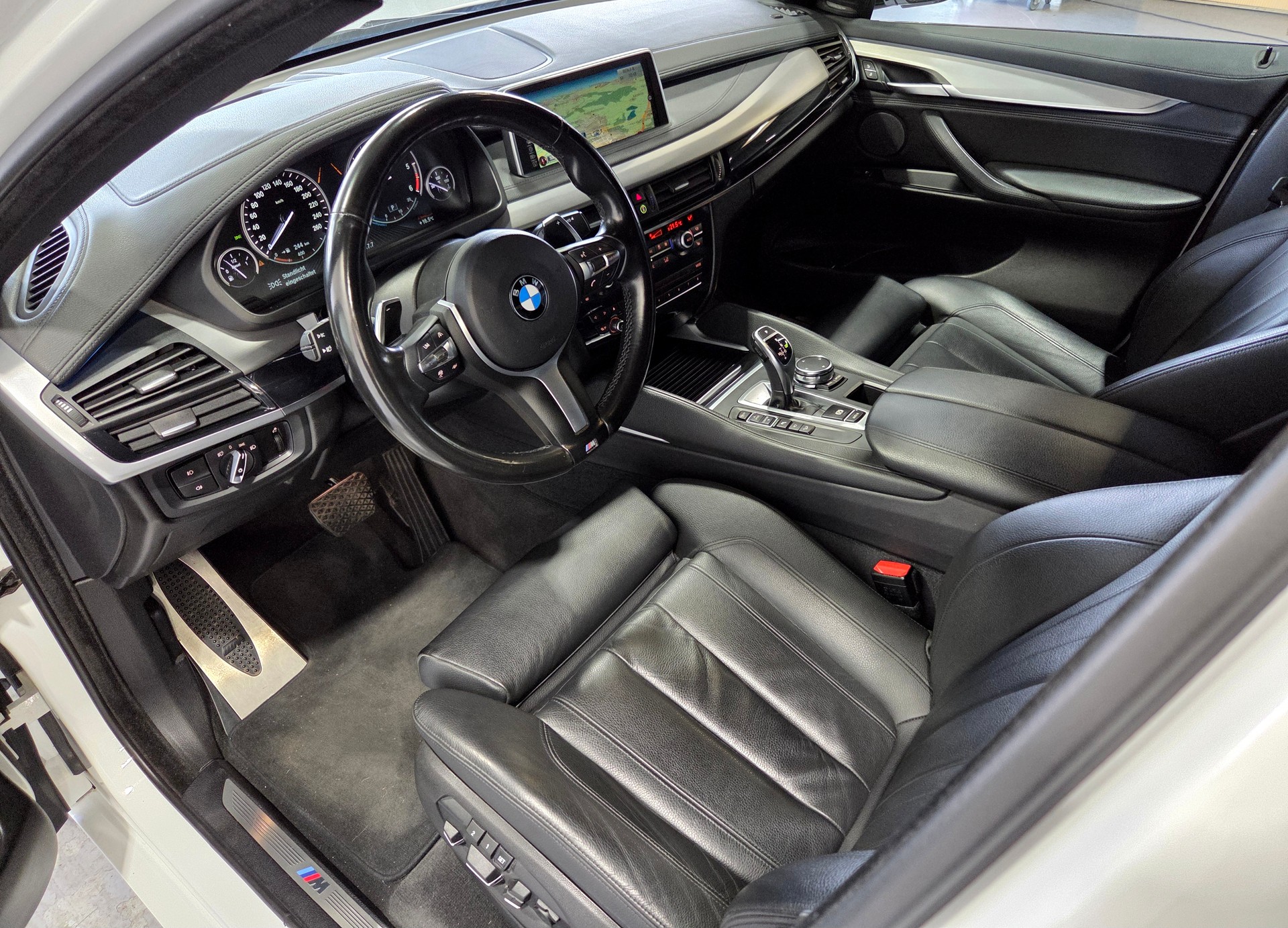 BMW X6 40d xDrive M-Sport-image-3