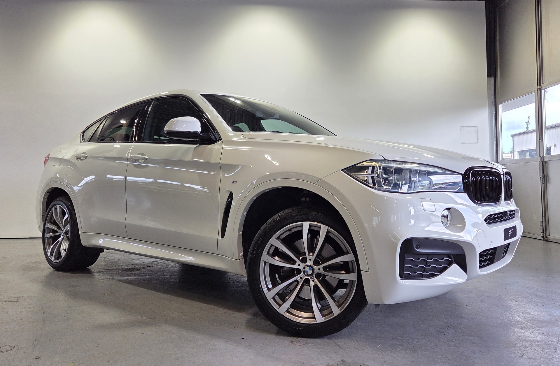 BMW X6 40d xDrive M-Sport-image-16