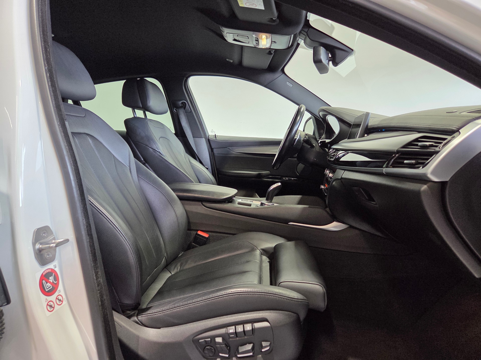 BMW X6 40d xDrive M-Sport-image-10