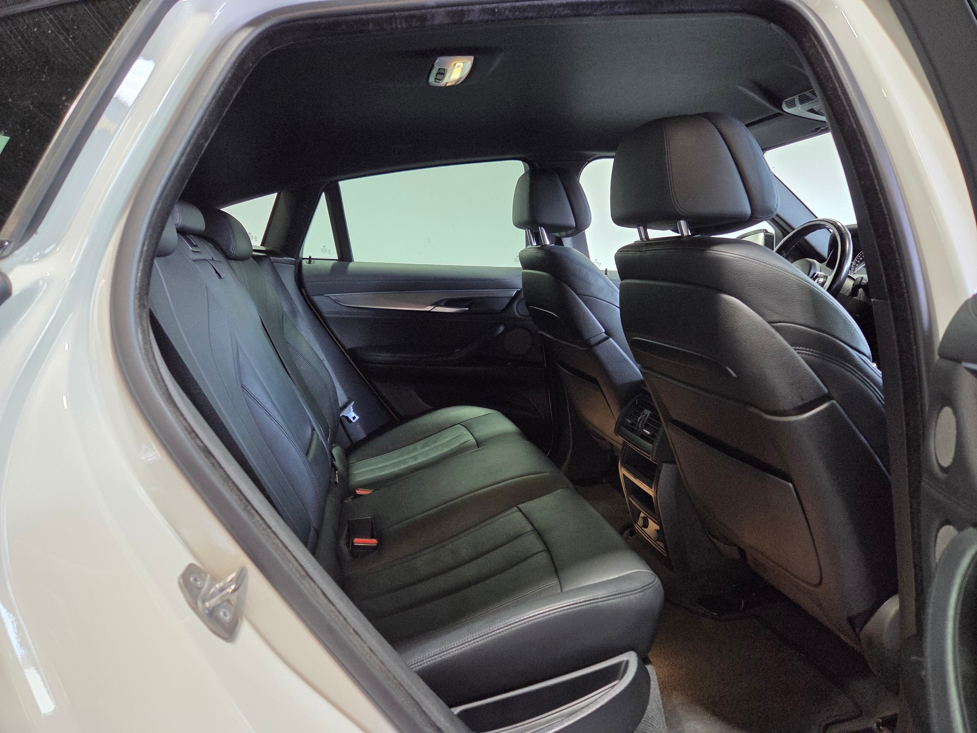 BMW X6 40d xDrive M-Sport-image-18
