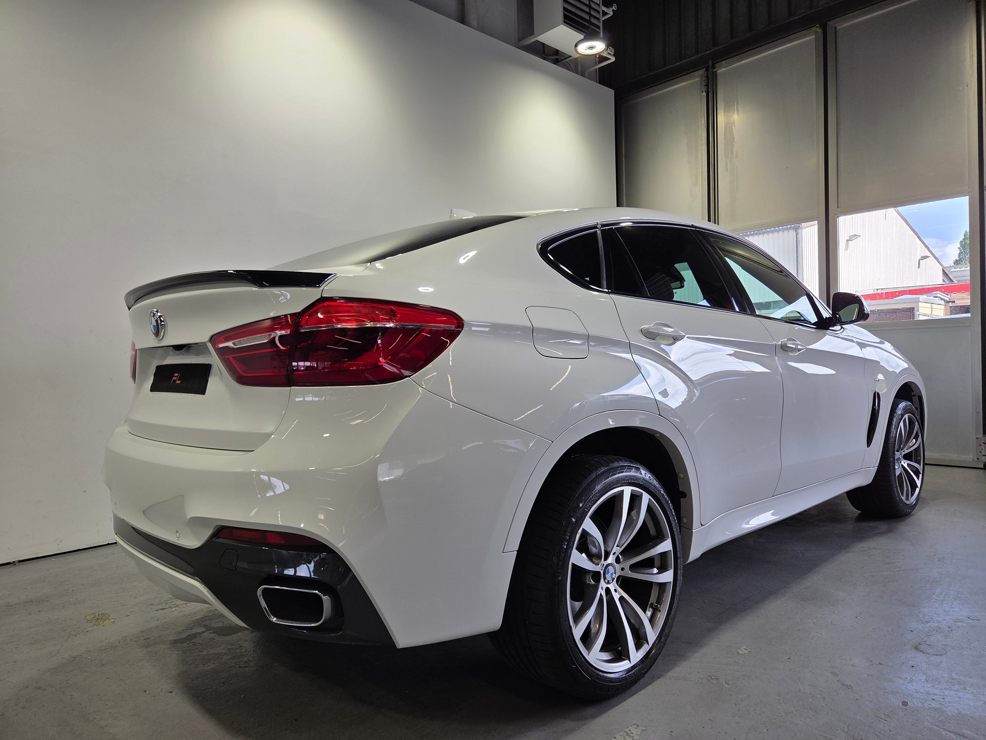 BMW X6 40d xDrive M-Sport-image-2