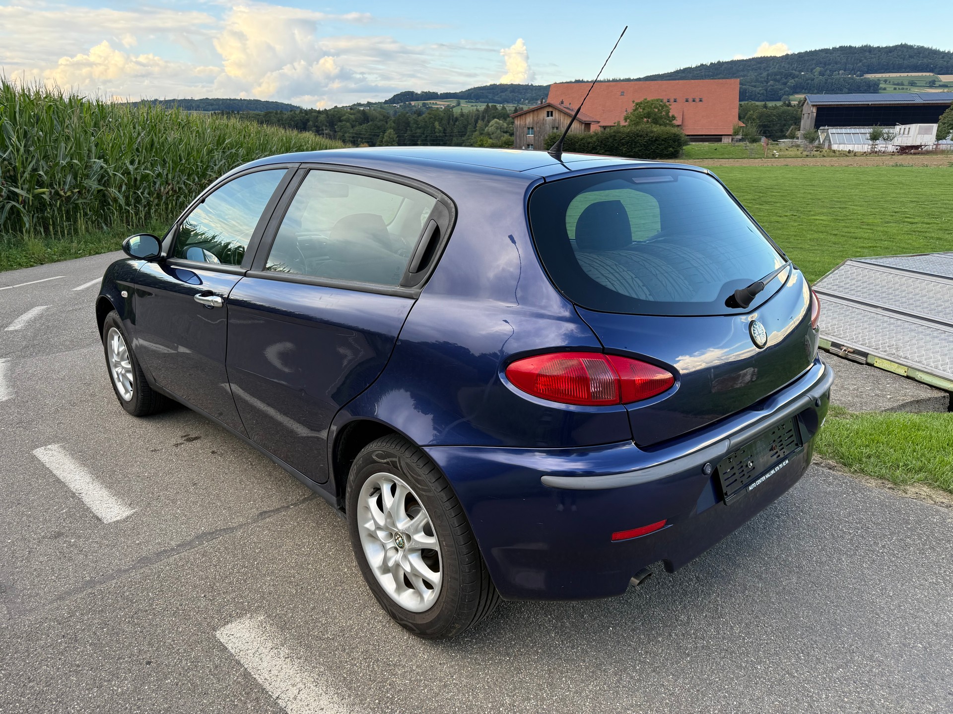 ALFA ROMEO 147 1.6 TS 16V Distinctive-image-2
