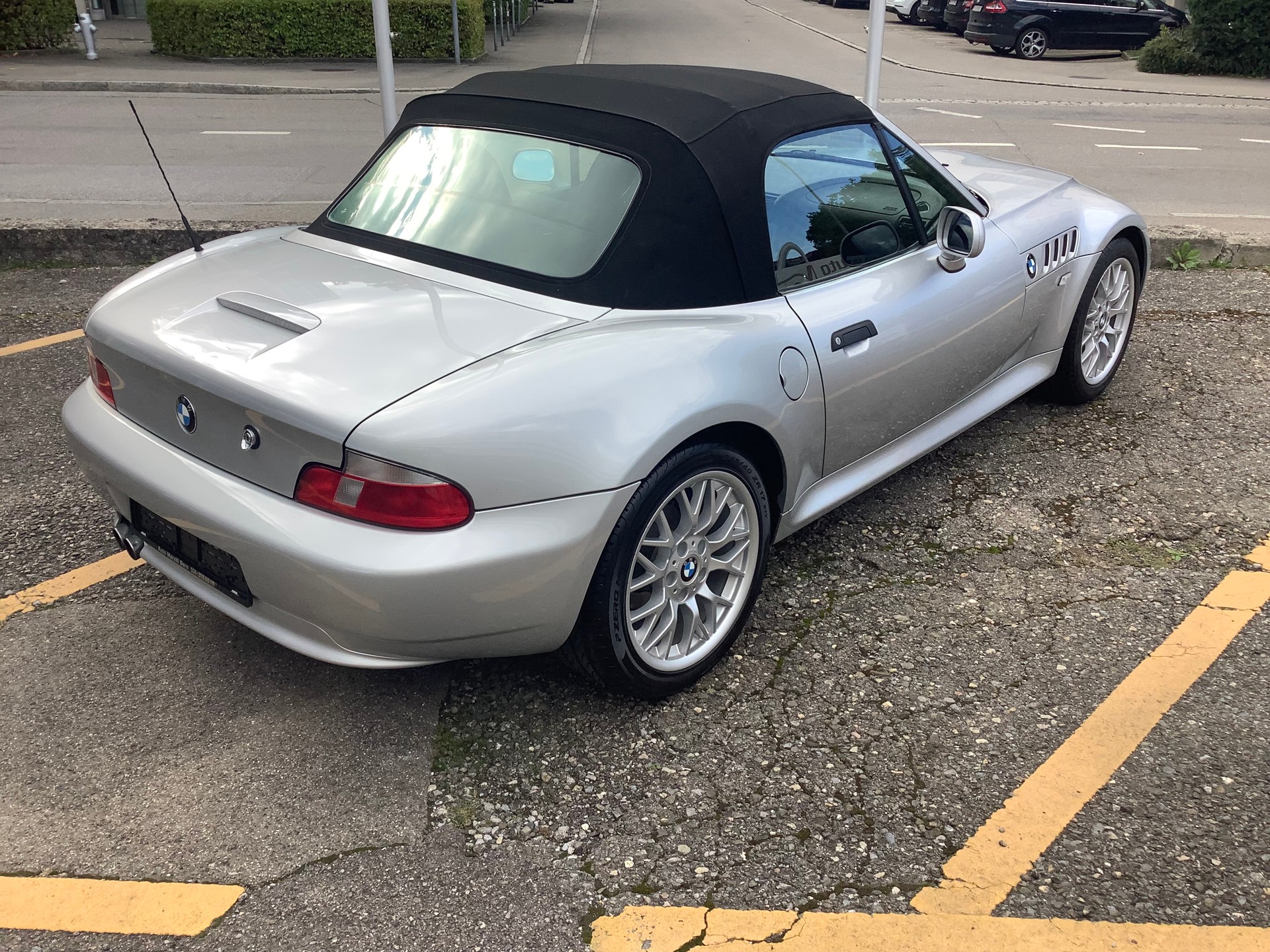 BMW Z3 2.2i Roadster-image-12