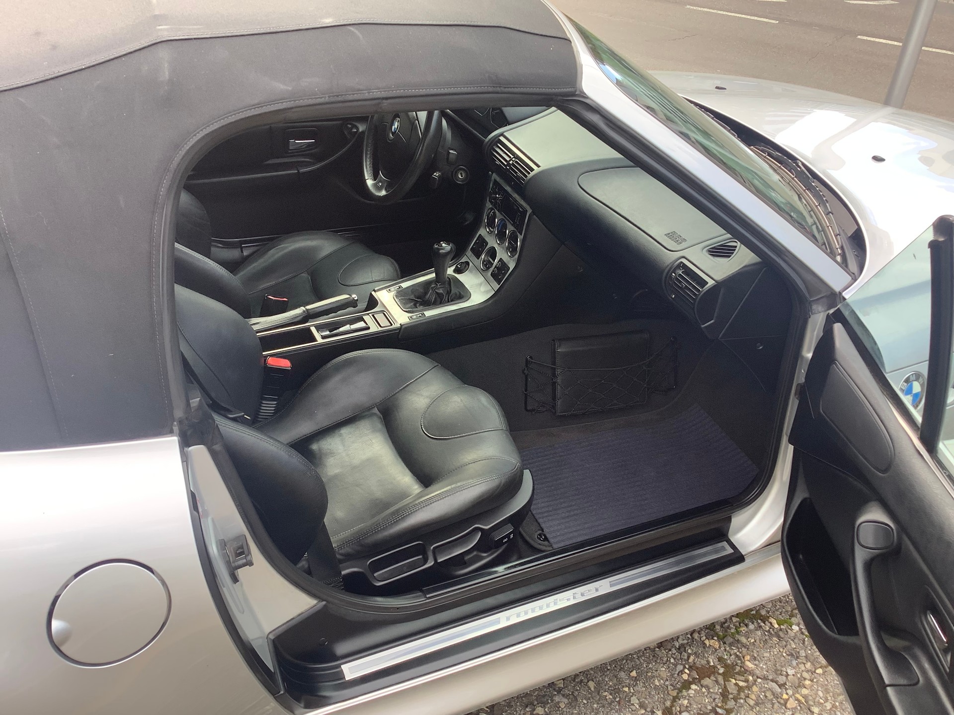 BMW Z3 2.2i Roadster-image-9