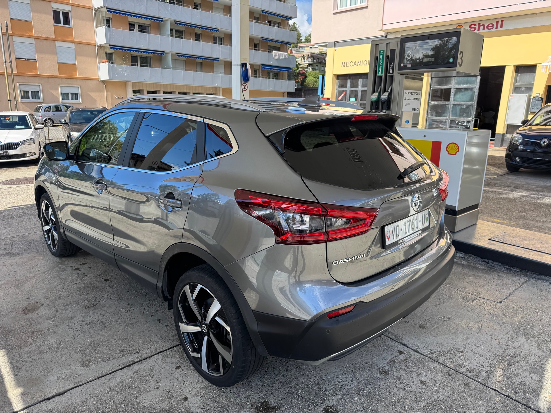 NISSAN Qashqai 1.3 DIG-T tekna DCT-image-2