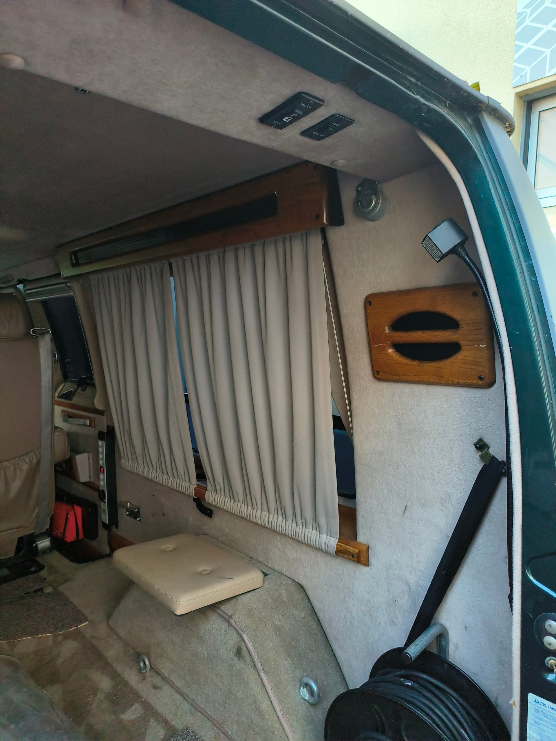 DODGE Camper VAN-image-11