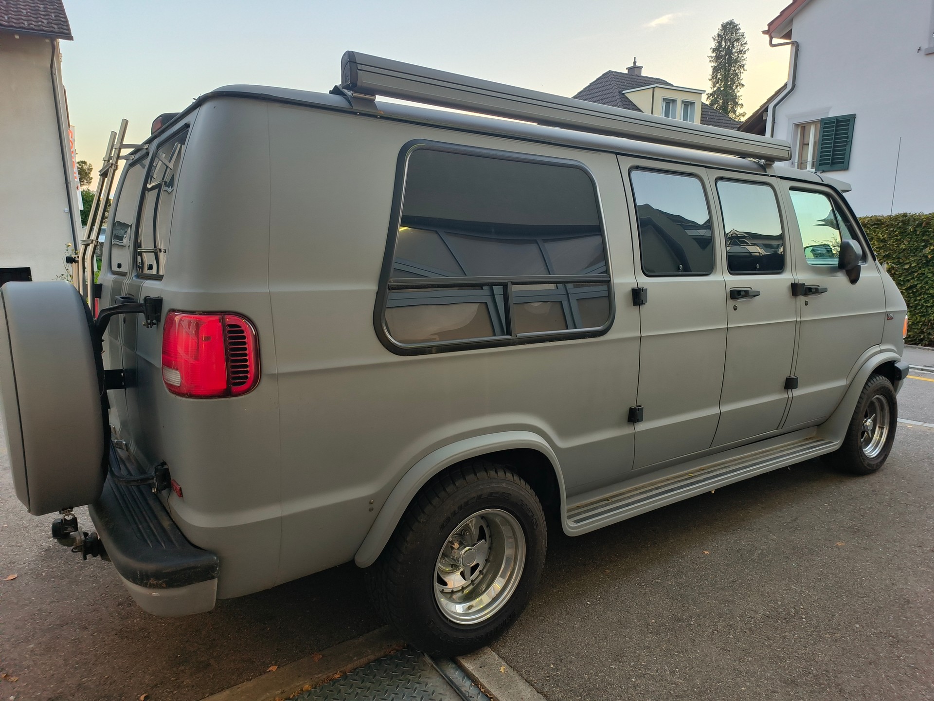 DODGE Camper VAN-image-3