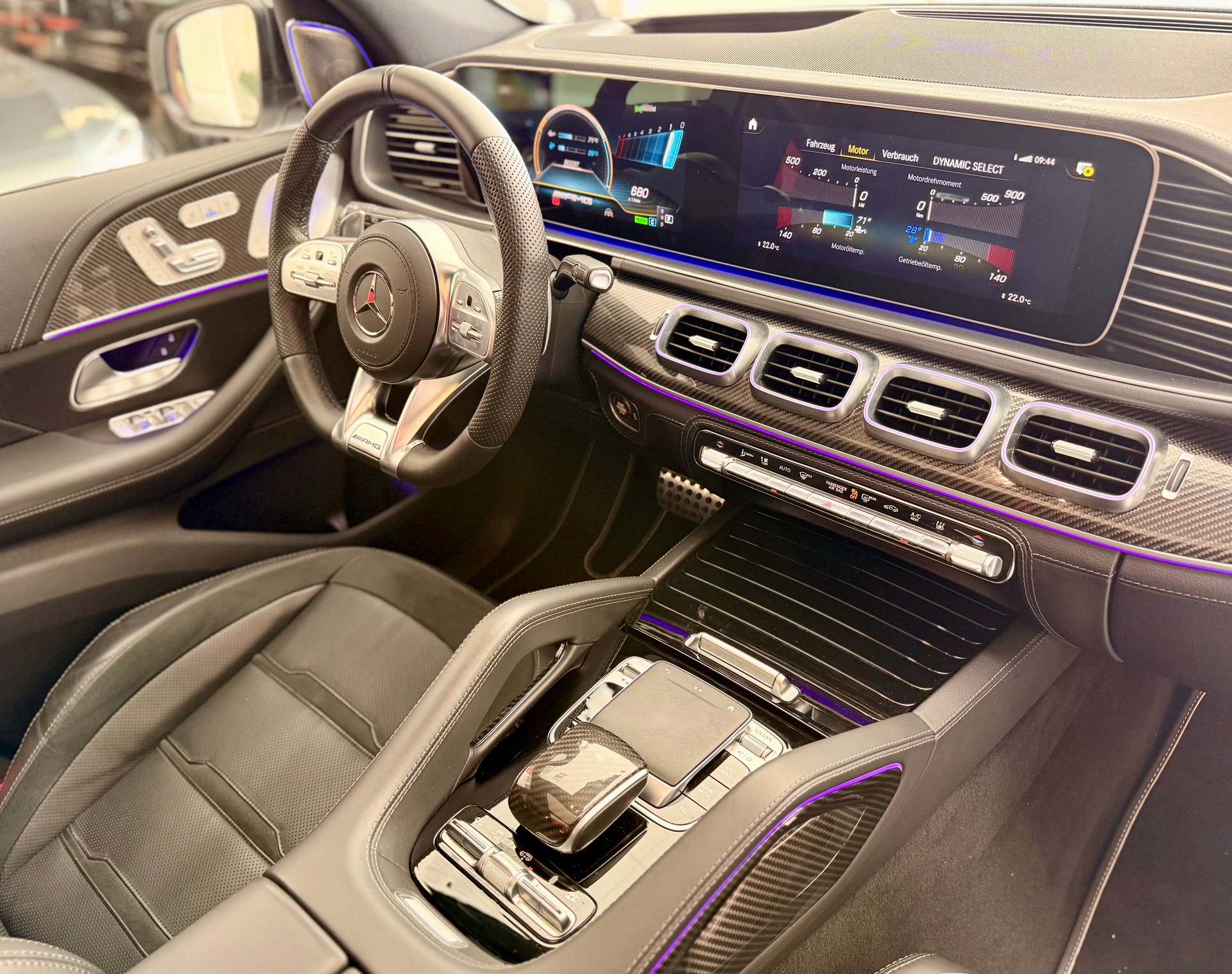 MERCEDES-BENZ GLS 63 S 4Matic+ TCT 9G-image-21