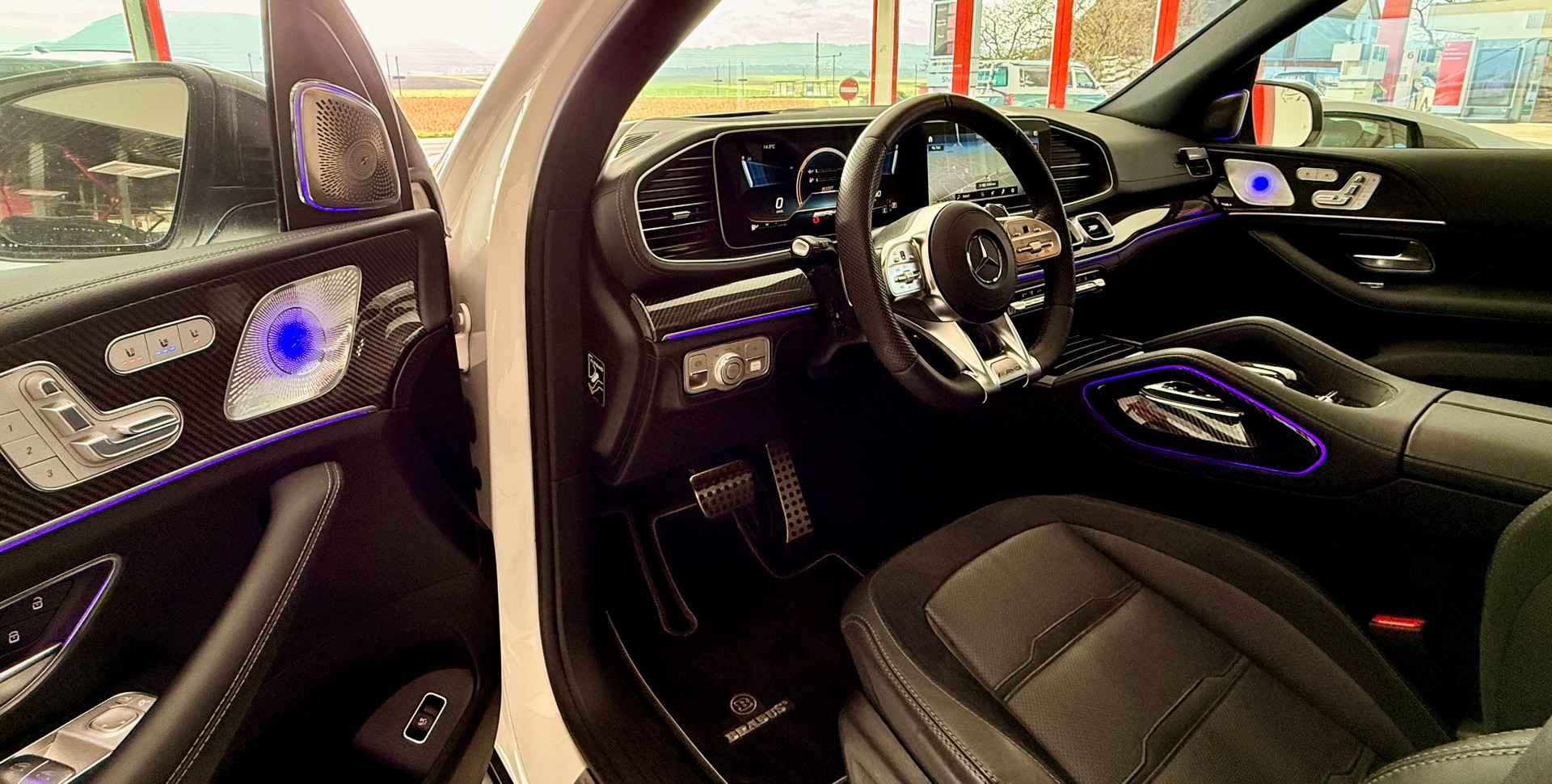 MERCEDES-BENZ GLS 63 S 4Matic+ TCT 9G-image-17