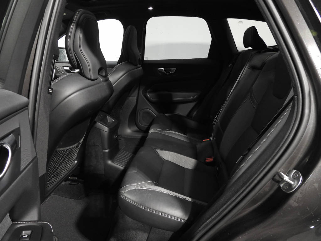 VOLVO XC60 2.0 T6 TE eAWD-image-8