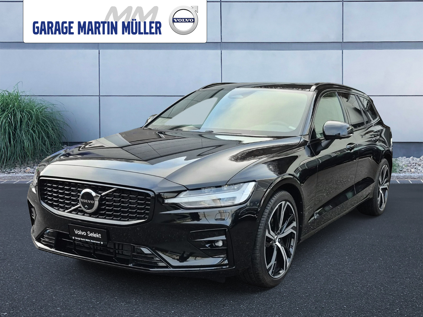VOLVO V60 2.0 B5 MH Plus Dark AWD-image-0