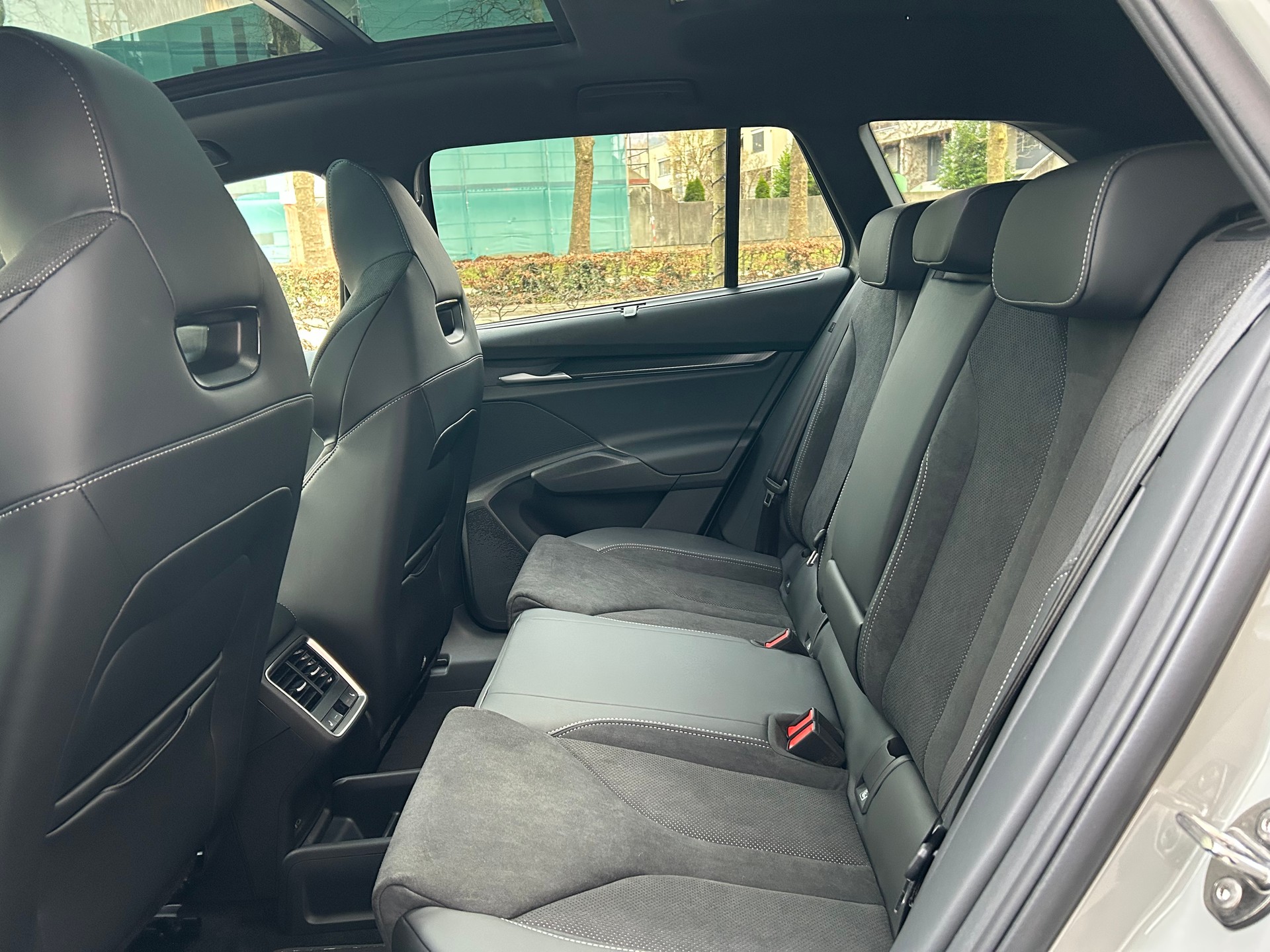 SKODA Enyaq 85x Sportline 4x4-image-5